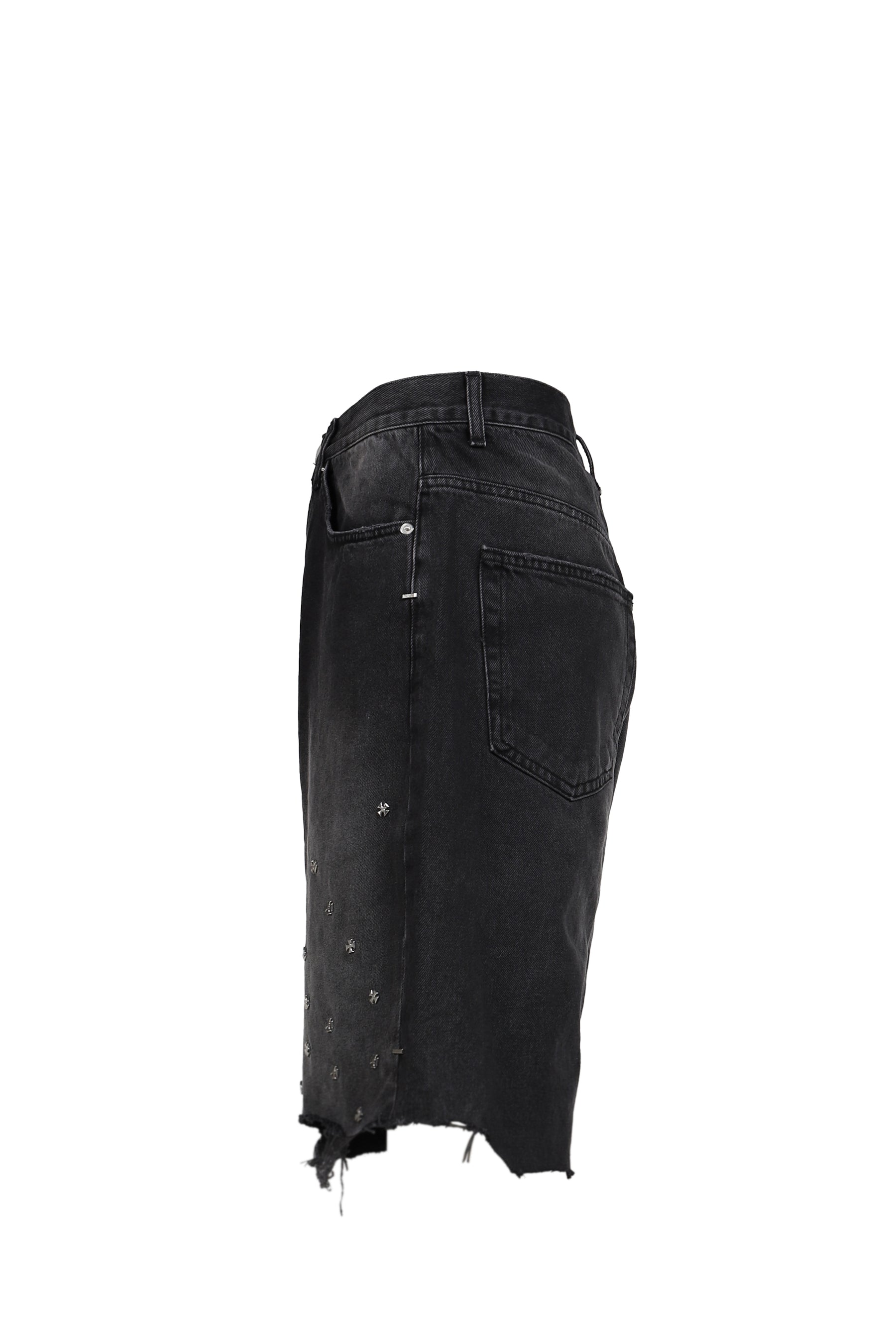 CROSS PIN BAGGY JEANS SHORTS / WASHED BLK