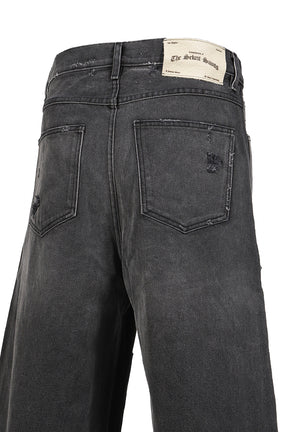 STUDDED CHOPPER SHORTS / BLACK