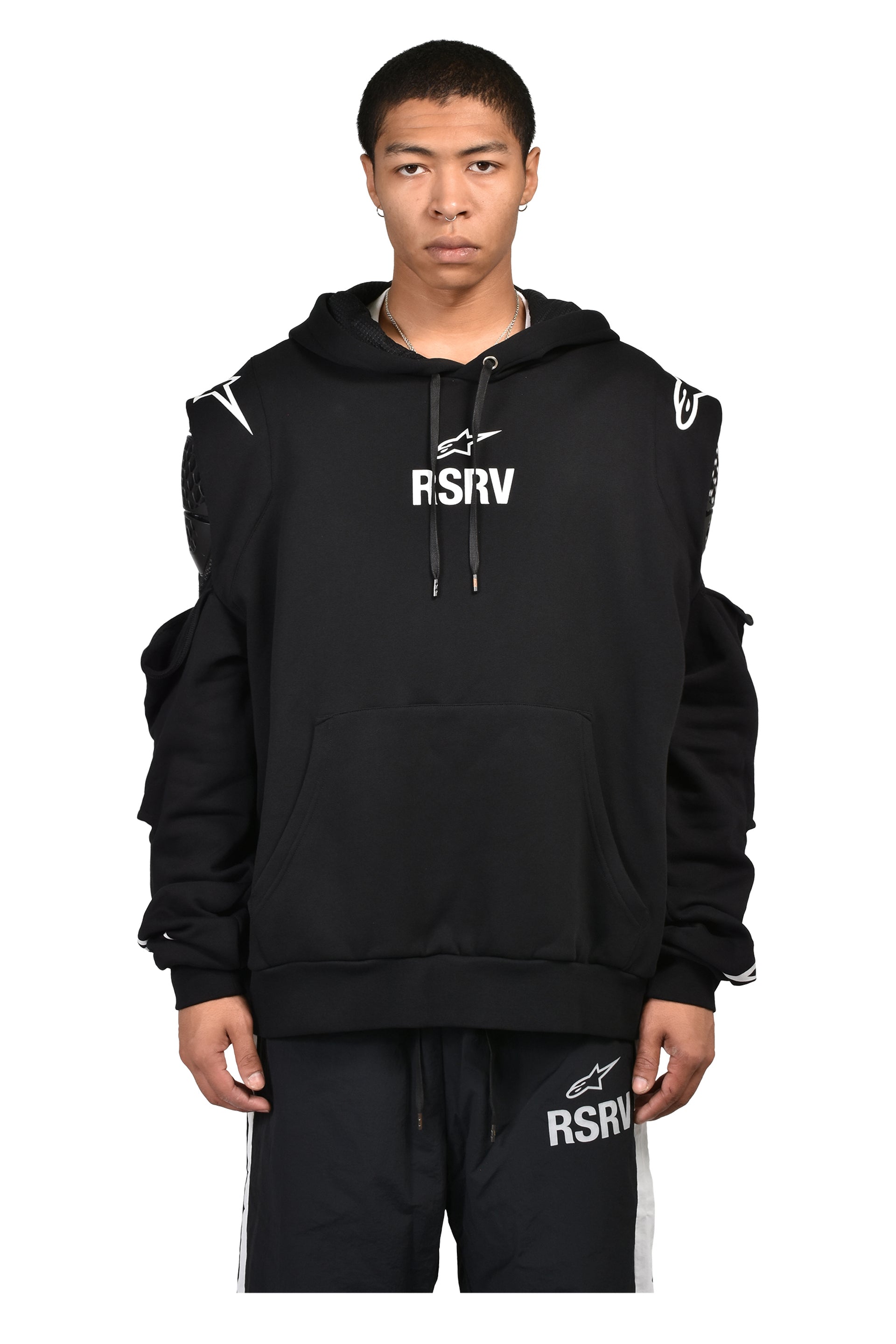 ARMOR HOODIE / BLK