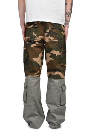 BICOLOR CARGO PANTS / CAMO