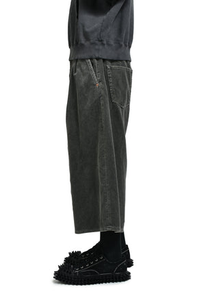 BONE APPLIQUE CORDUROY CROPPED PANTS / GRY