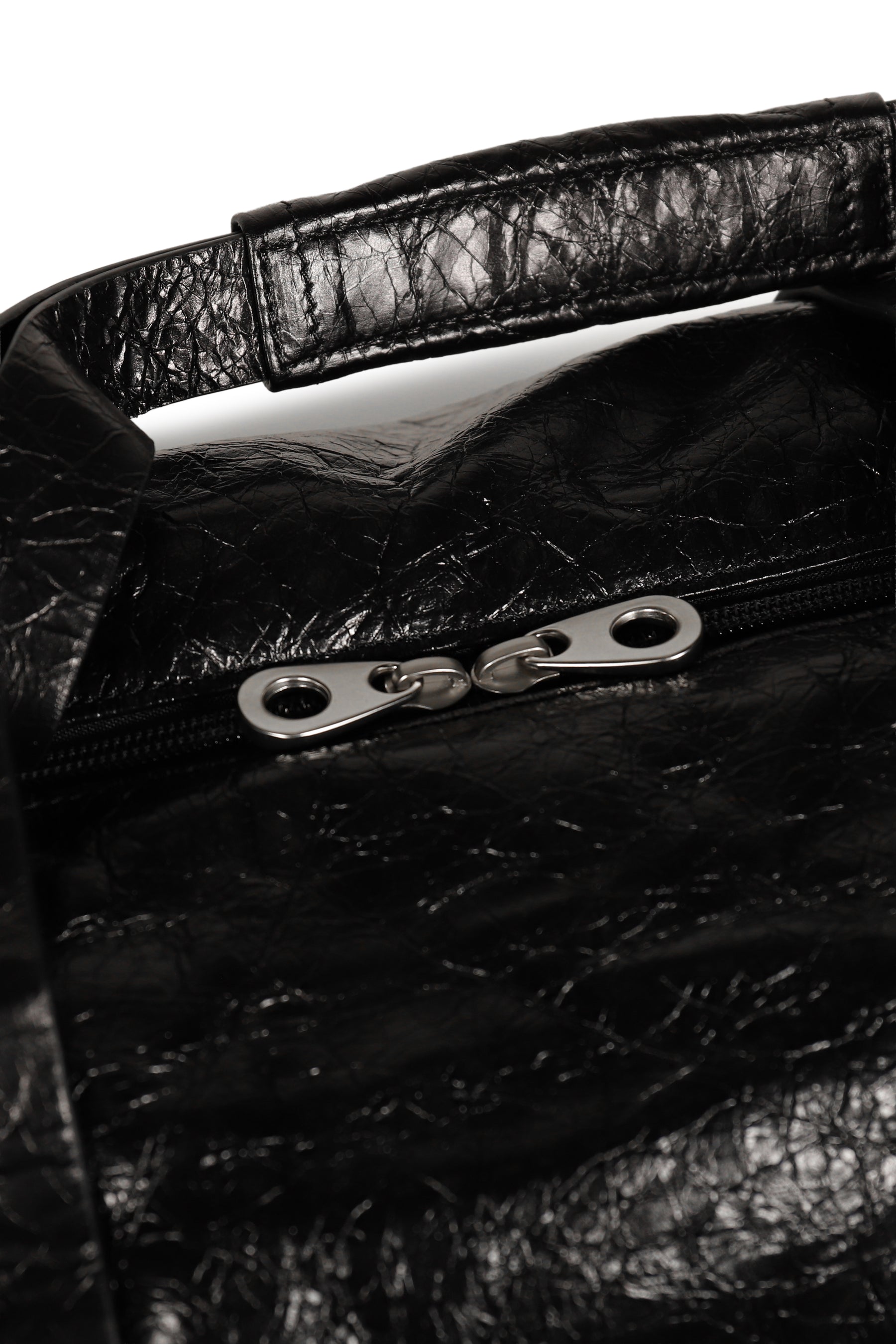 CRACK LEATHER DUFFEL BAG / BLK