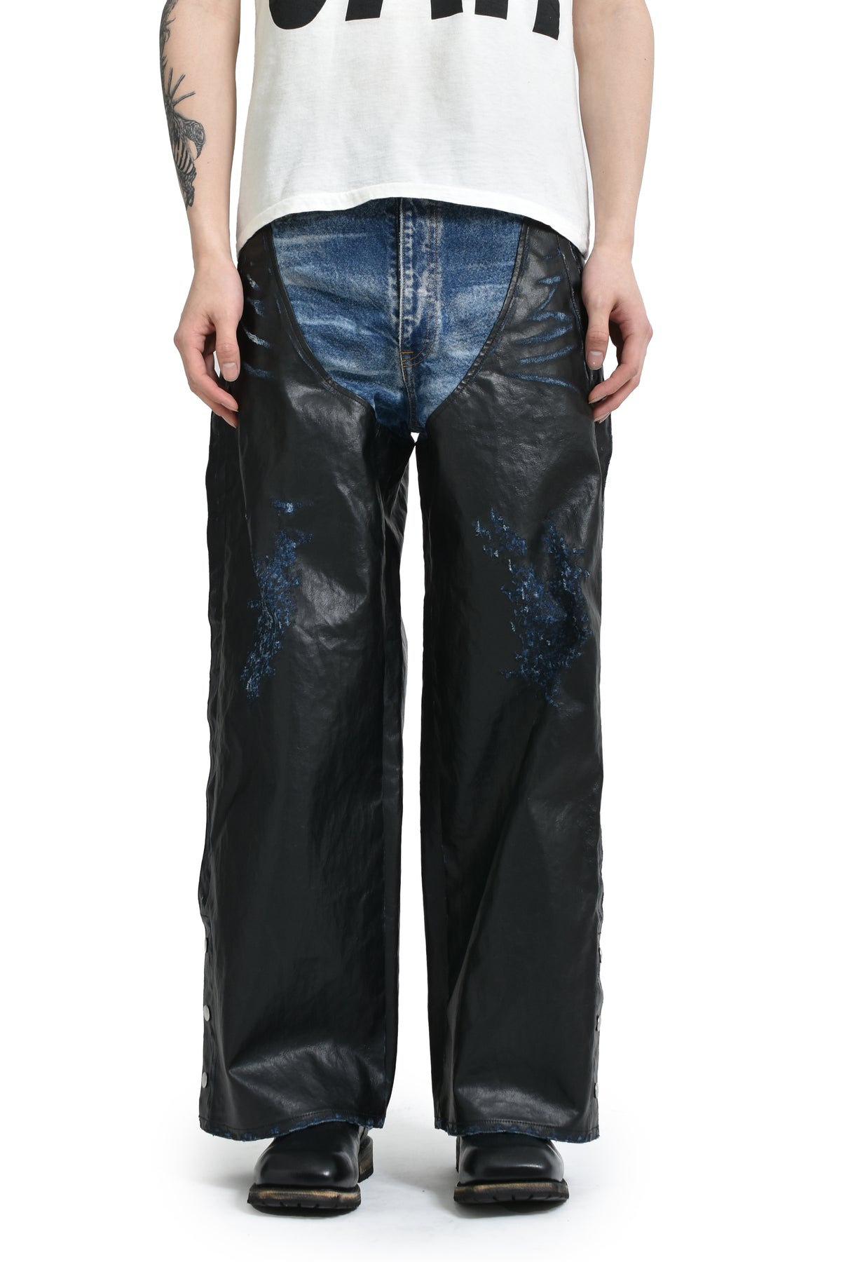 LEATHER COATING DENIM CHAPS PANTS / BLK