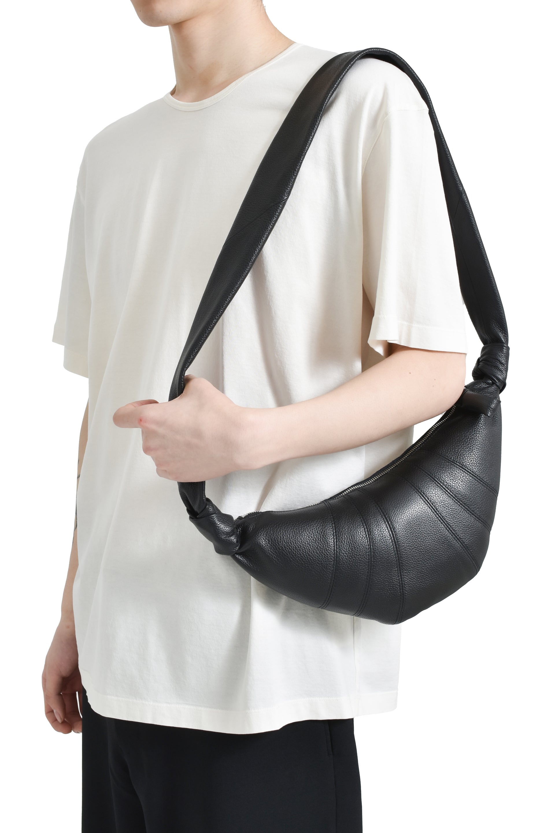 LEMAIRE SMALL CROISSANT BAG / BLK