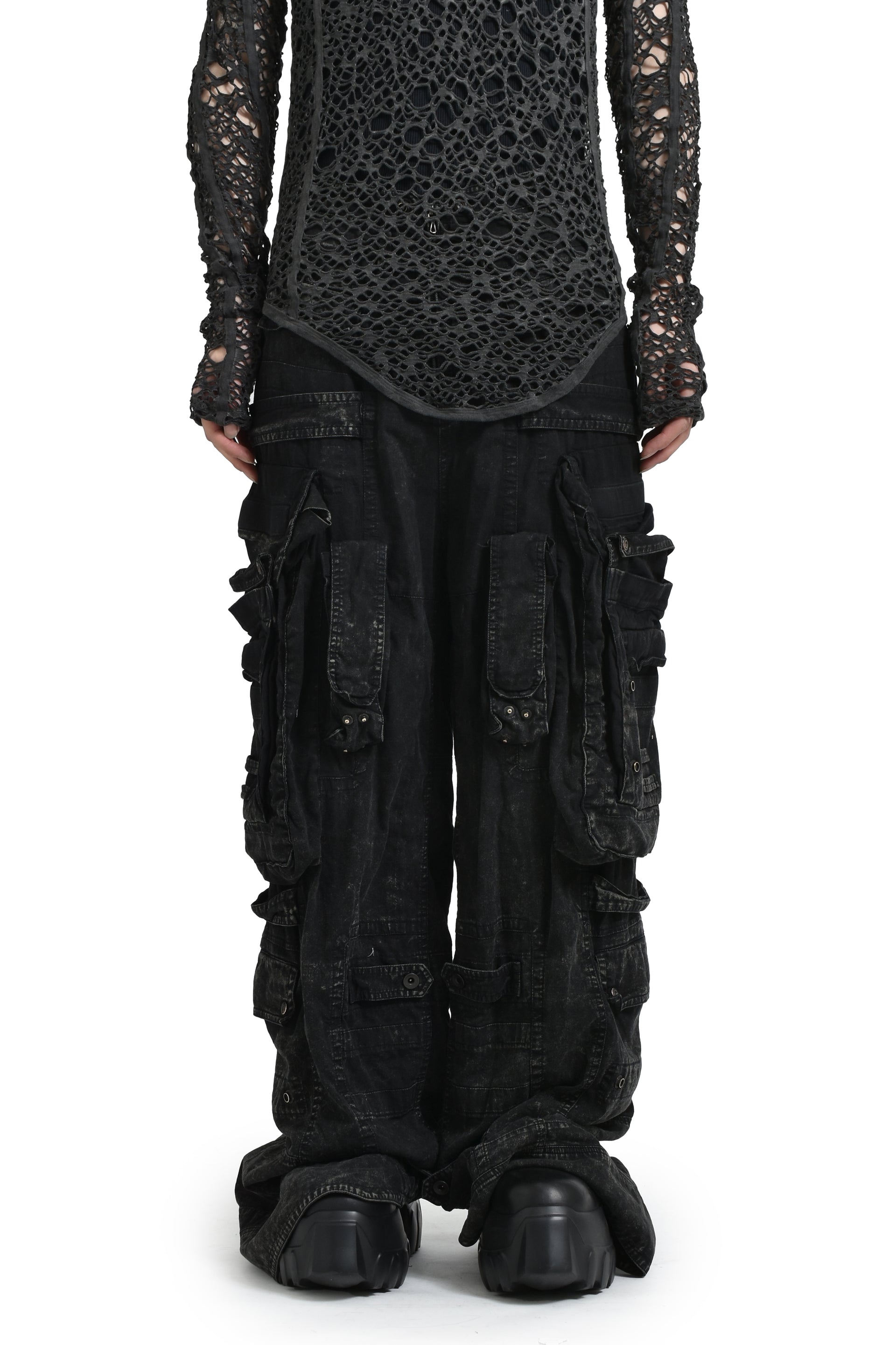 JULIUS COTTON NYLON TWILL GASMASK CARGO / ASH BLK