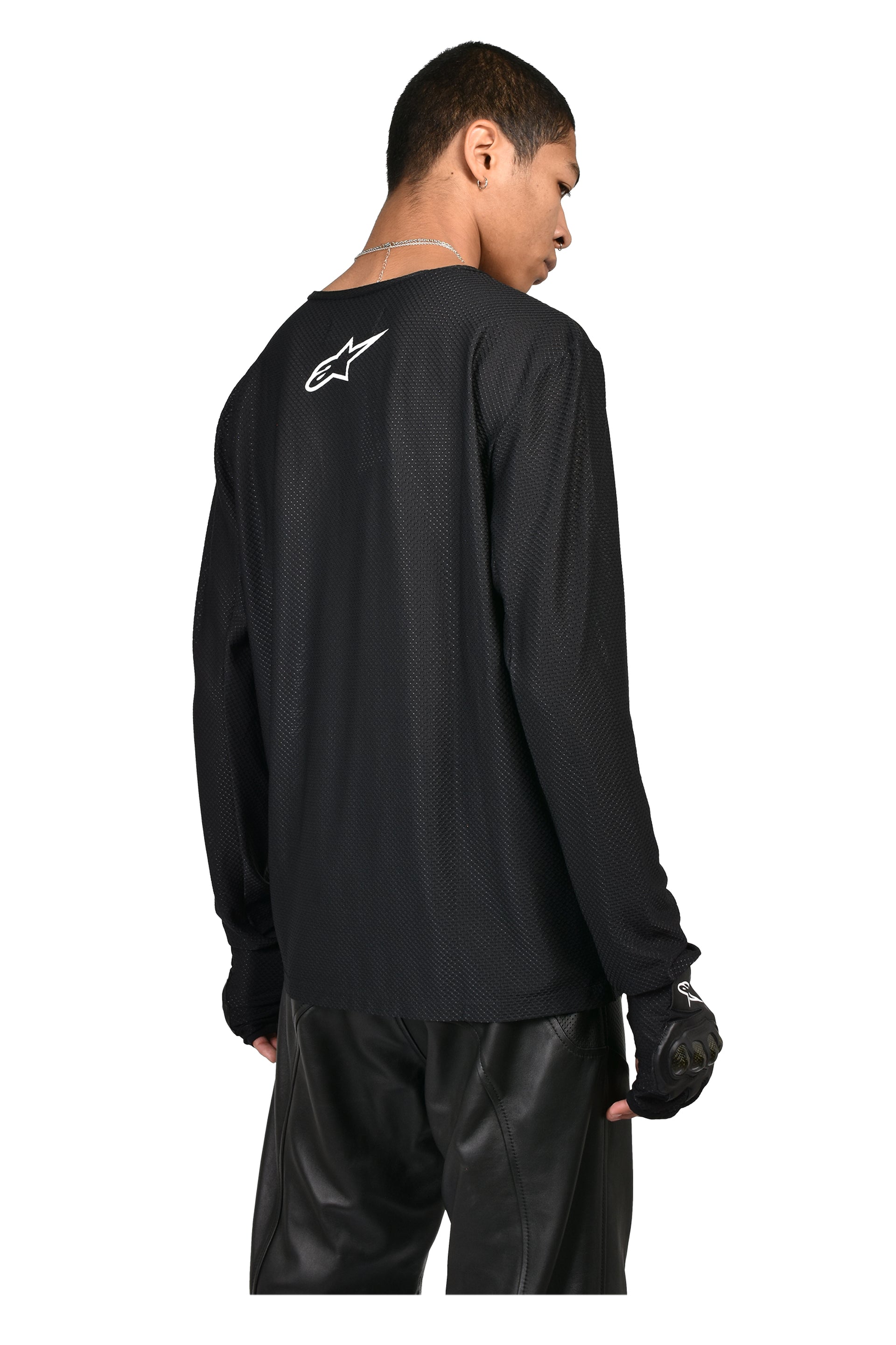 KNUCKLE LS TEE / BLK