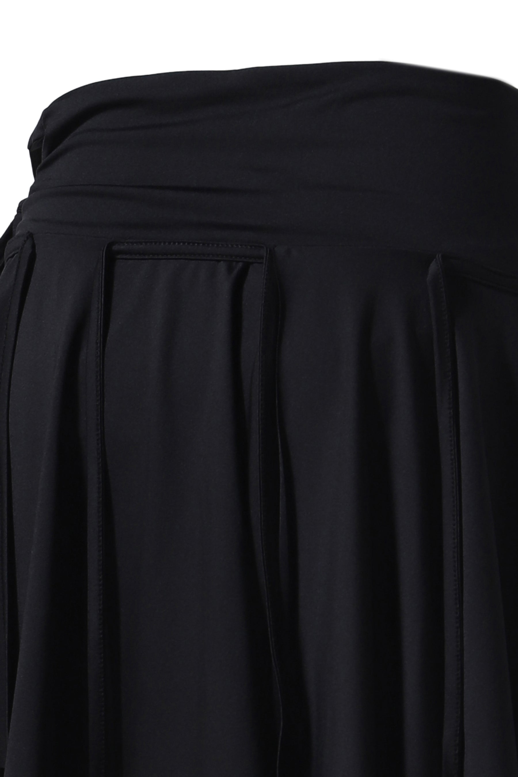 FLOW LAYERED SKIRT BLACK / BLK