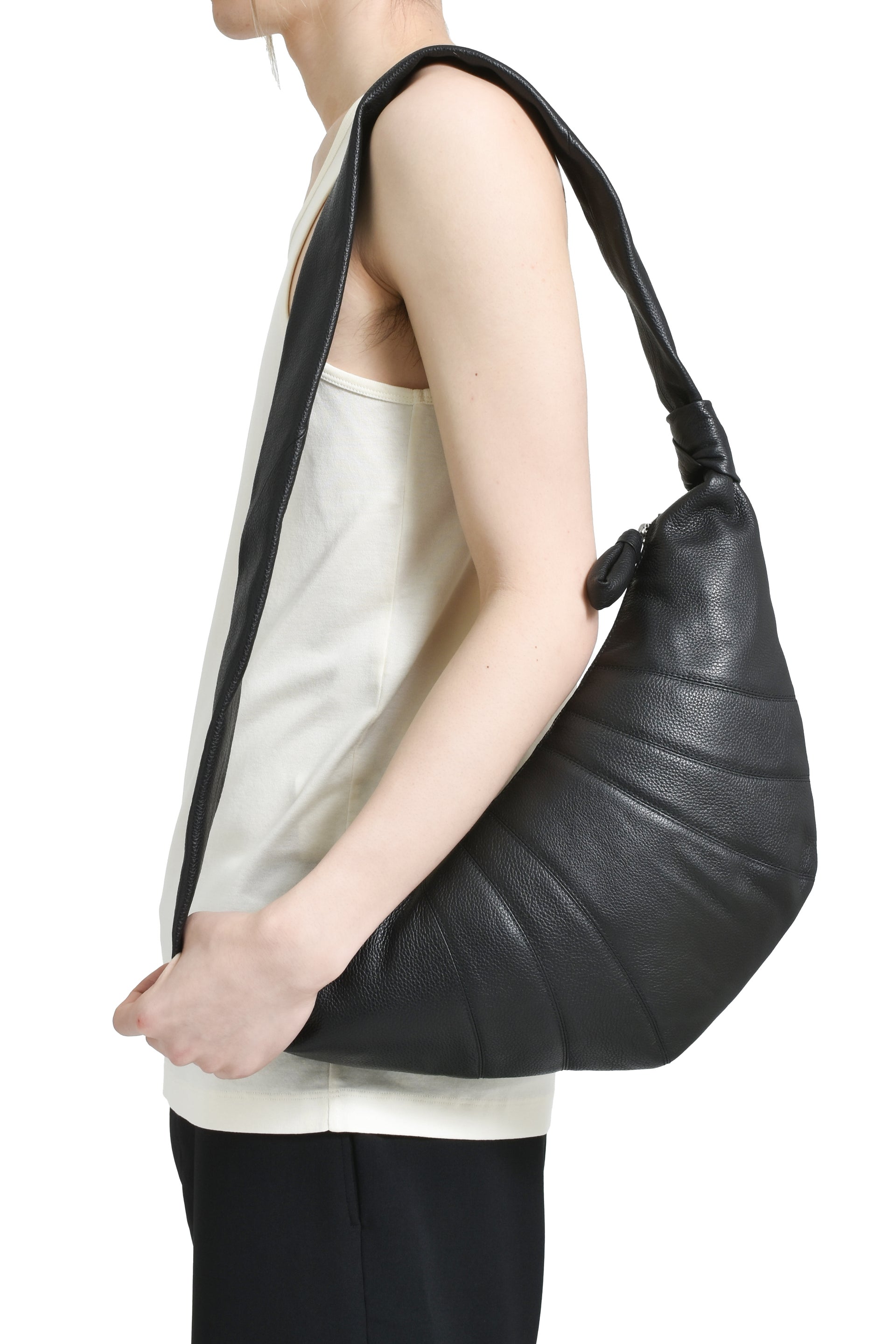 LEMAIRE MEDIUM CROISSANT BAG / BLK