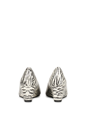 OPEN-TOE MULE WEDGE IN ZEBRA PRINT / ZEBRA PRINT