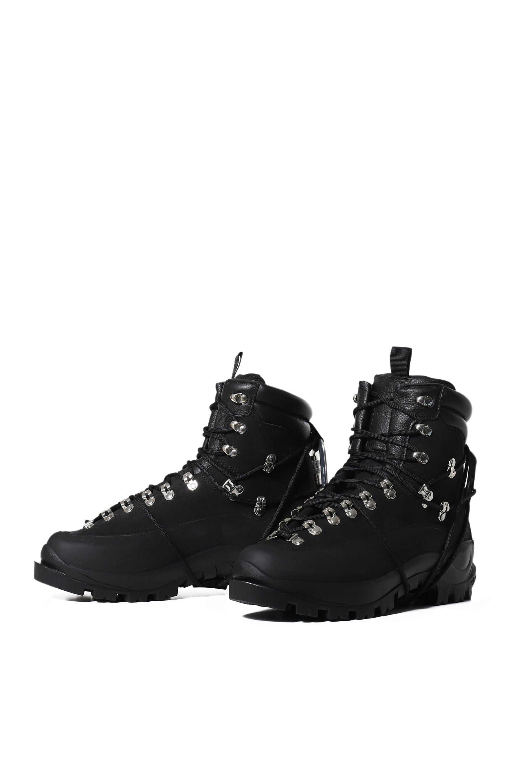 HIKING BOOTS / BLK