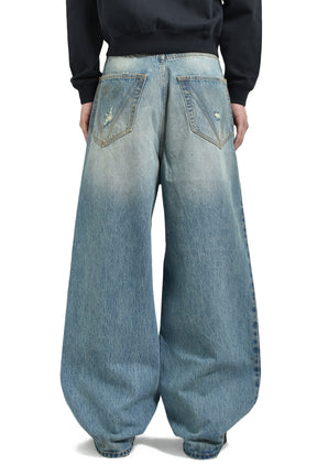 DISTRESSED BAGGY JEANS / DISTRESSED LT. BLU