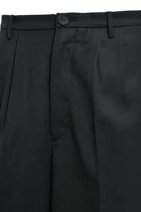 TUCKED WIDE TROUSERS / BLACK 