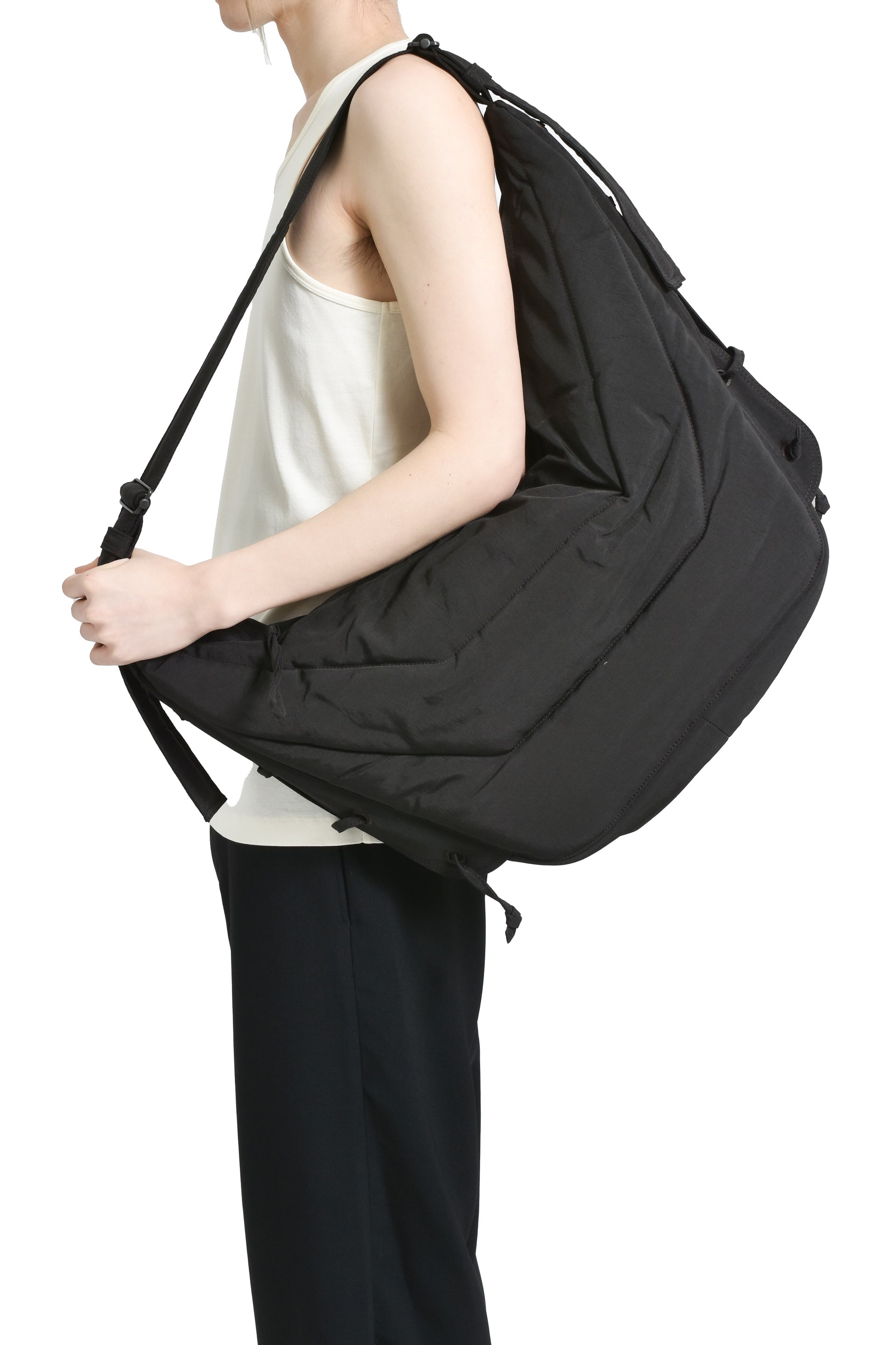 LEMAIRE LARGE SOFT GAME BAG / D.CHOCOLATE