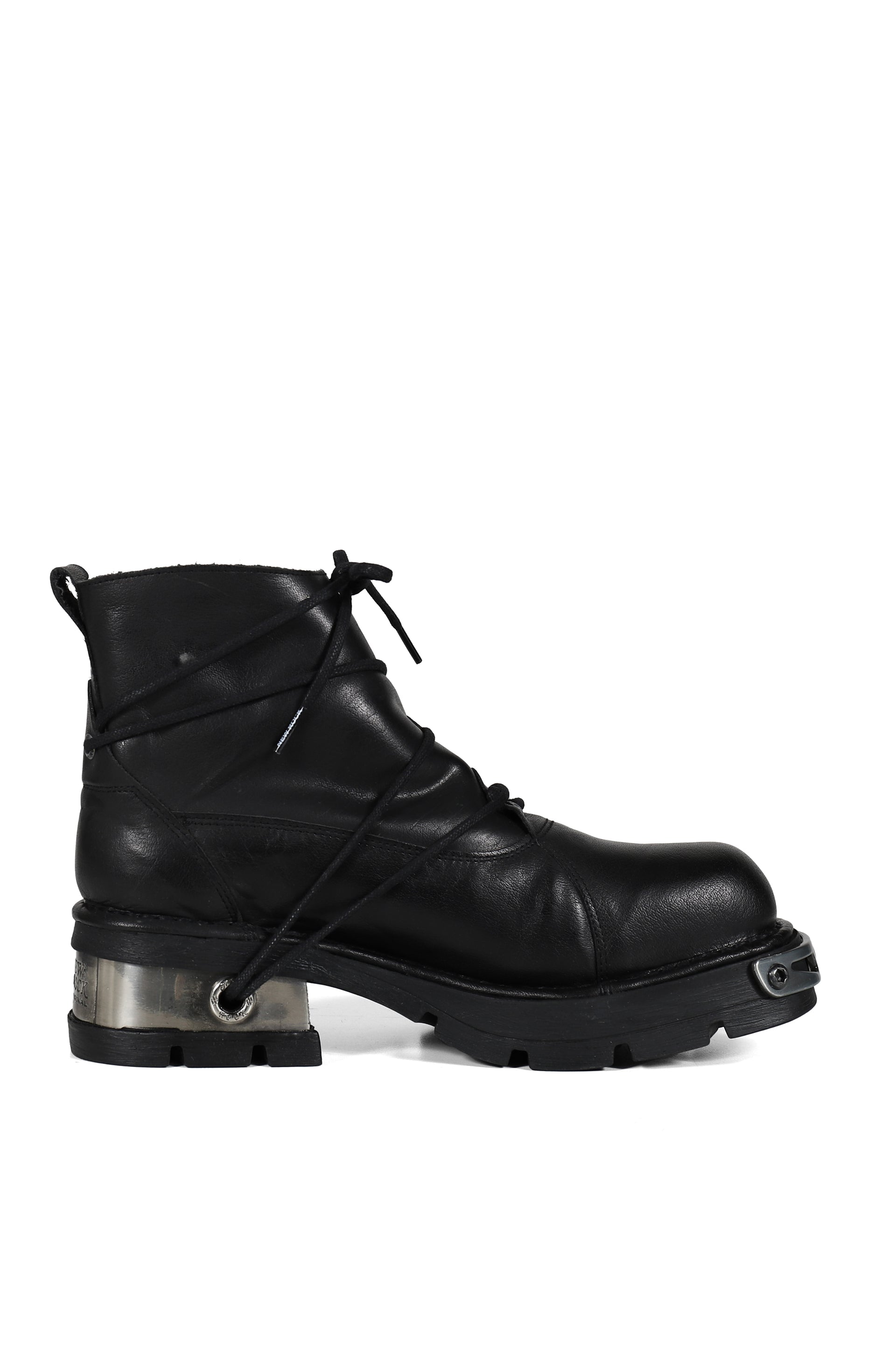 RING PIERCING BOOT / BLK