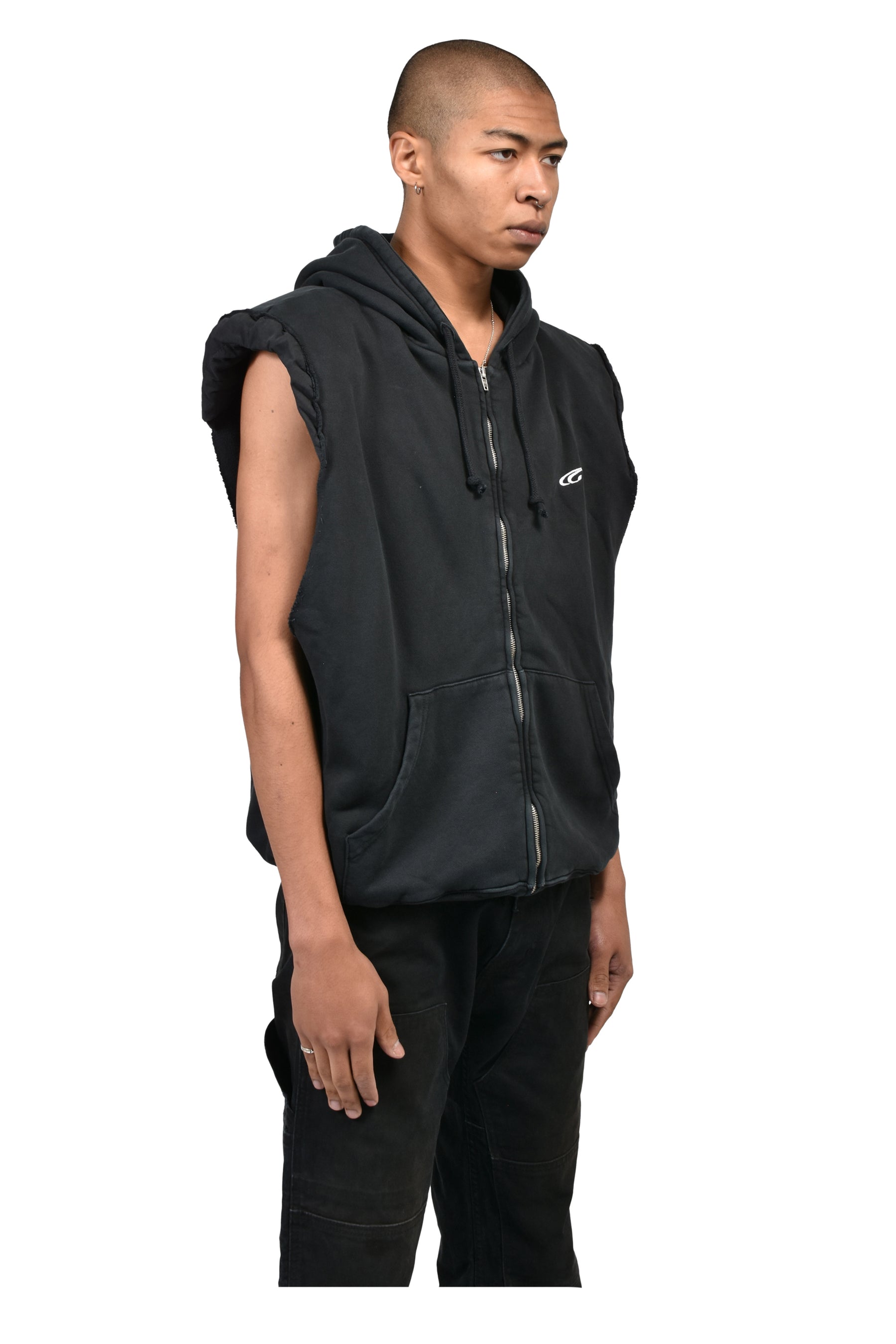 SLEEVELESS PADDED HOODIE / BLK
