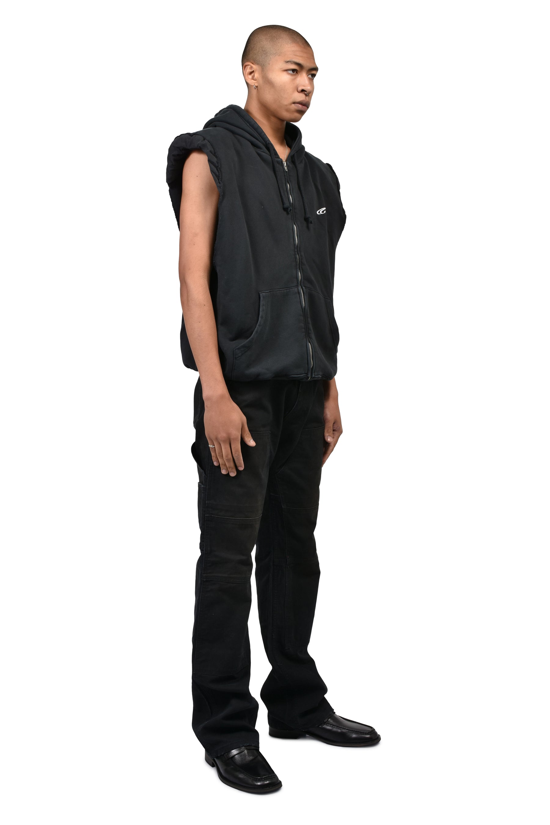 SLEEVELESS PADDED HOODIE / BLK