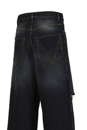 DISTRESSED BAGGY JEANS / BLKOUT