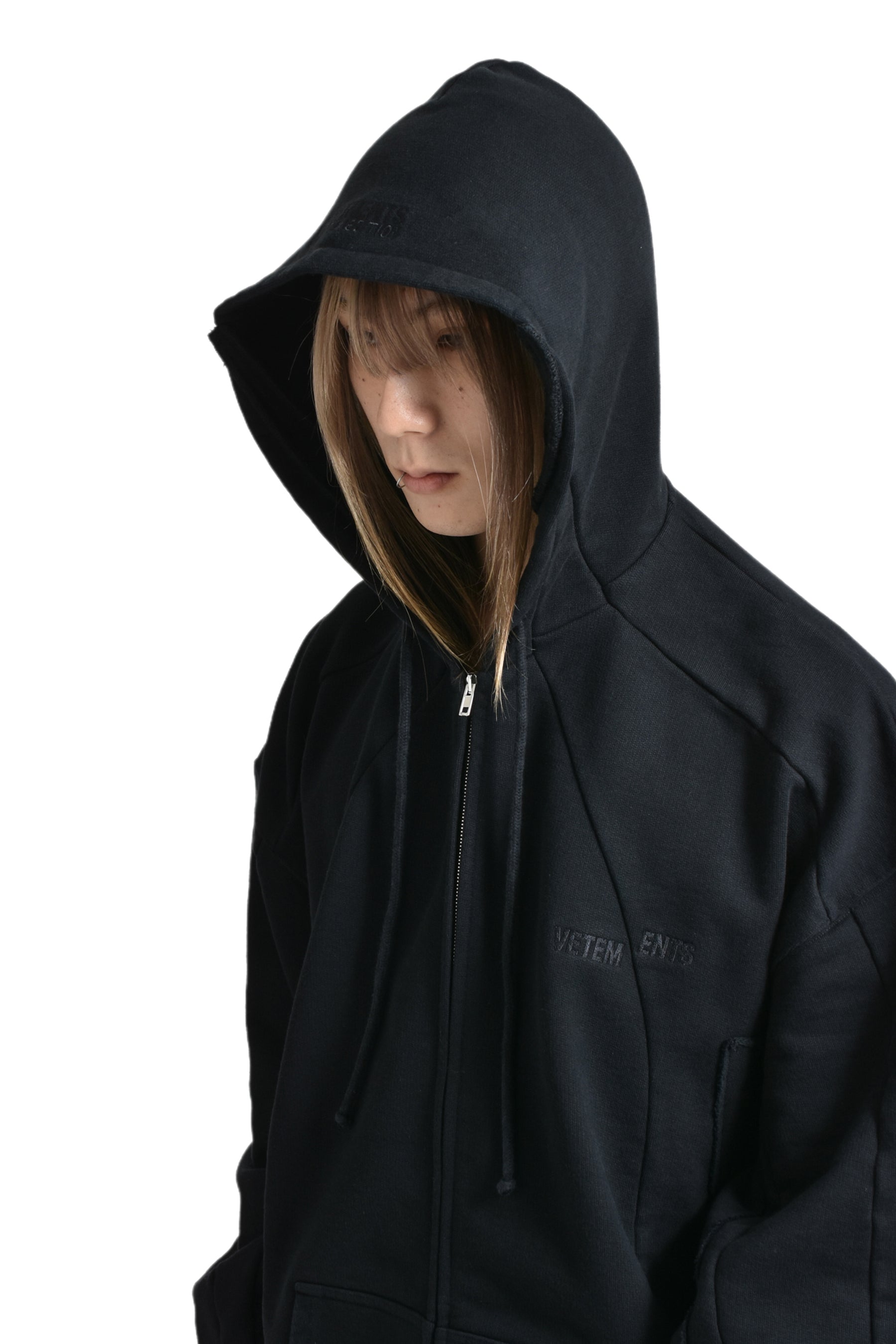 BLACKOUT CUT-UP HOODIE / BLK