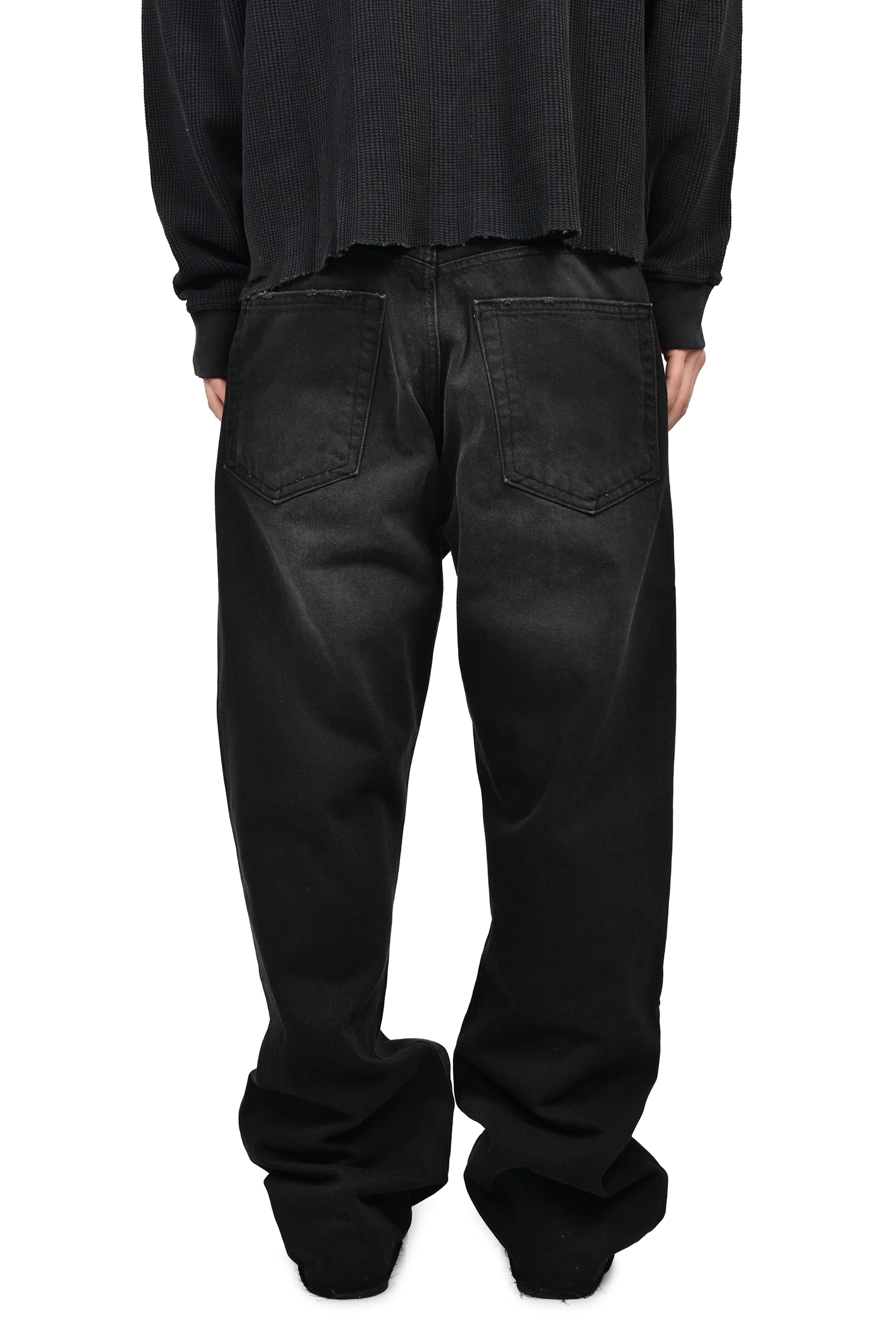 CROSS PATCH BAGGY JEANS / VINTAGE BLK