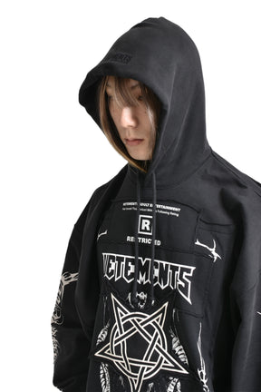 PATCHED LOGO HOODIE / BLK