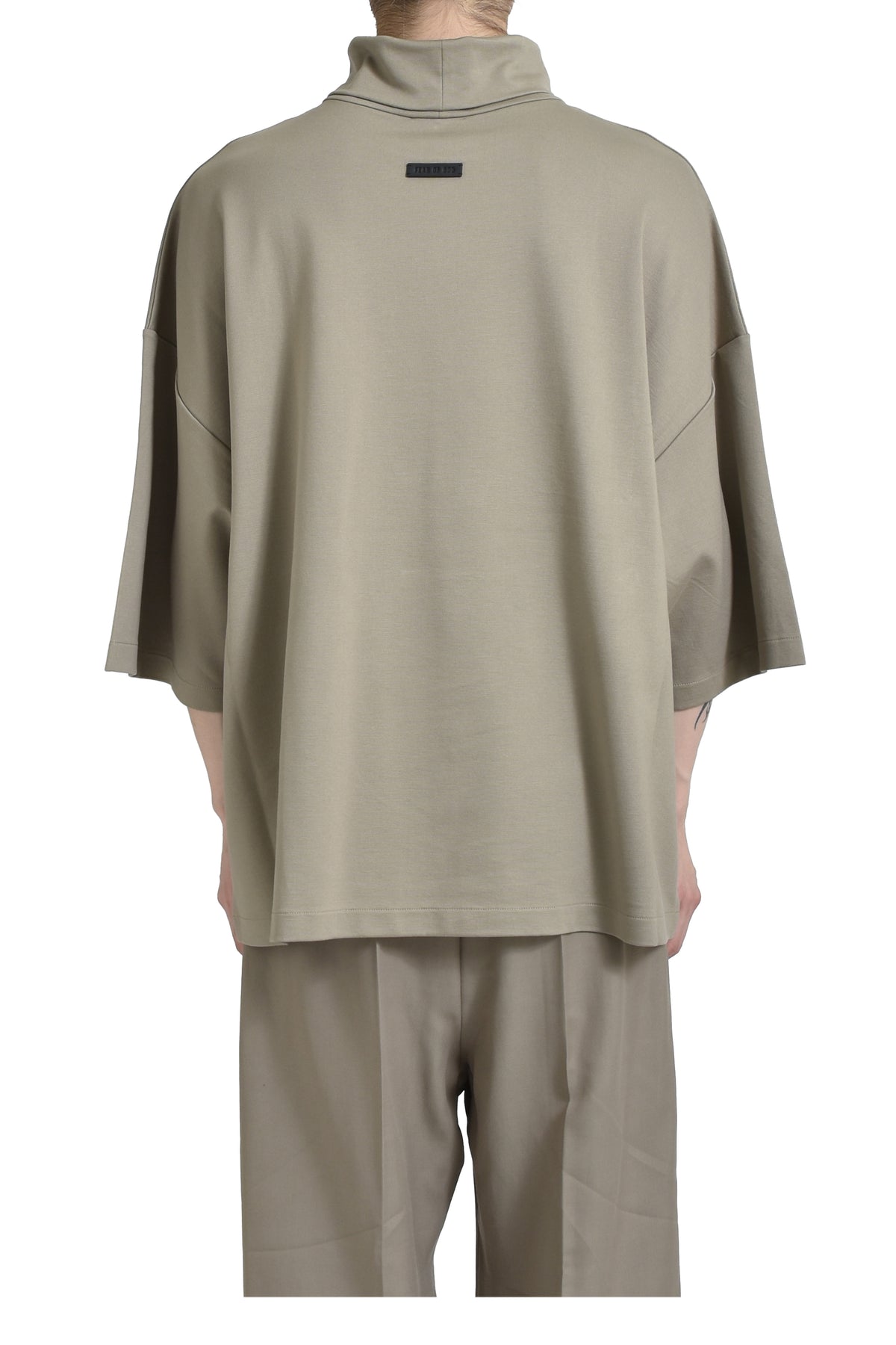 HIGH NECK SHORT SLEEVE SHIRT /DUSTY BEIGE