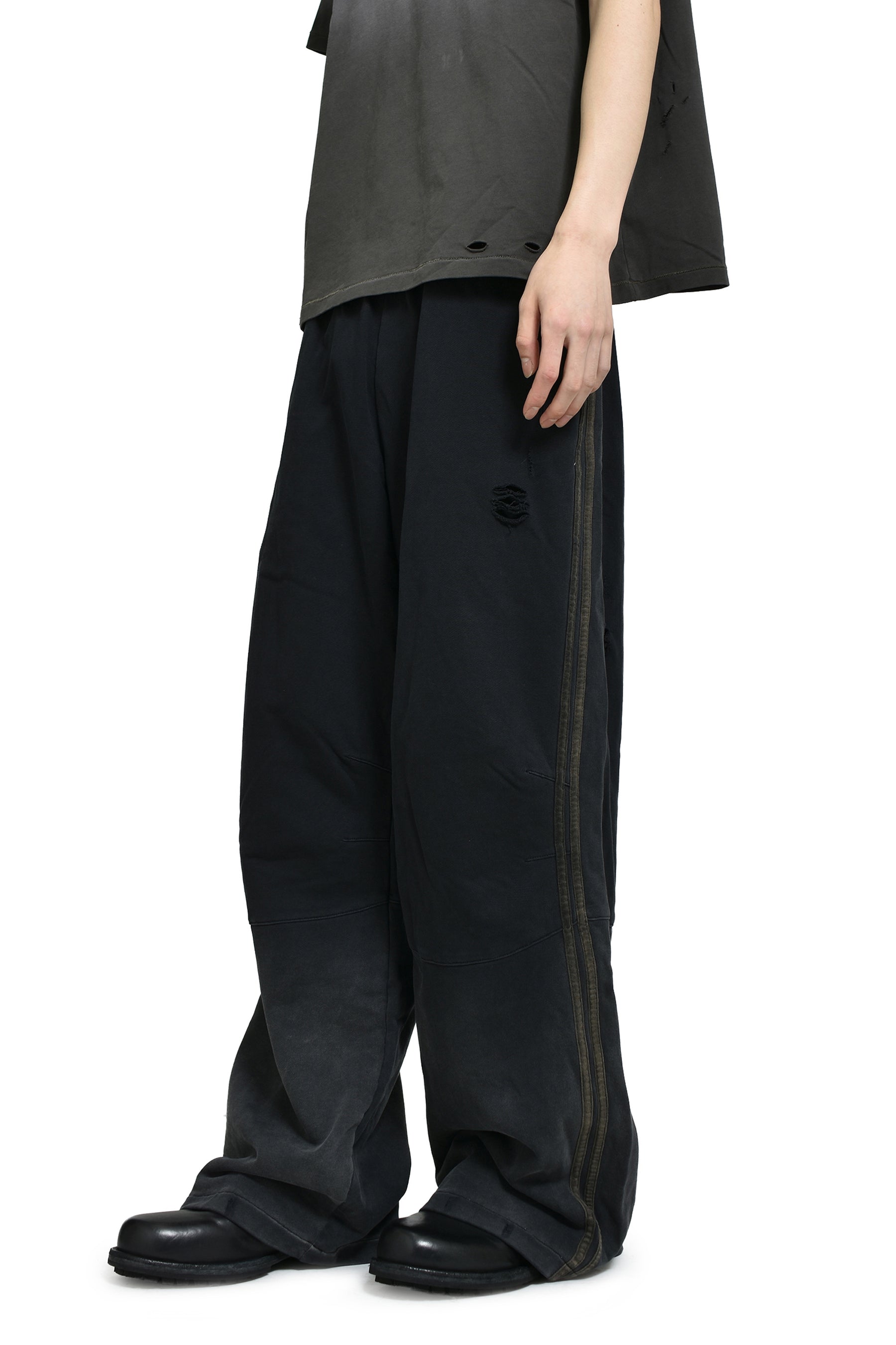 ONIZUKA TRACK PANTS / OBJECT DYED GREY