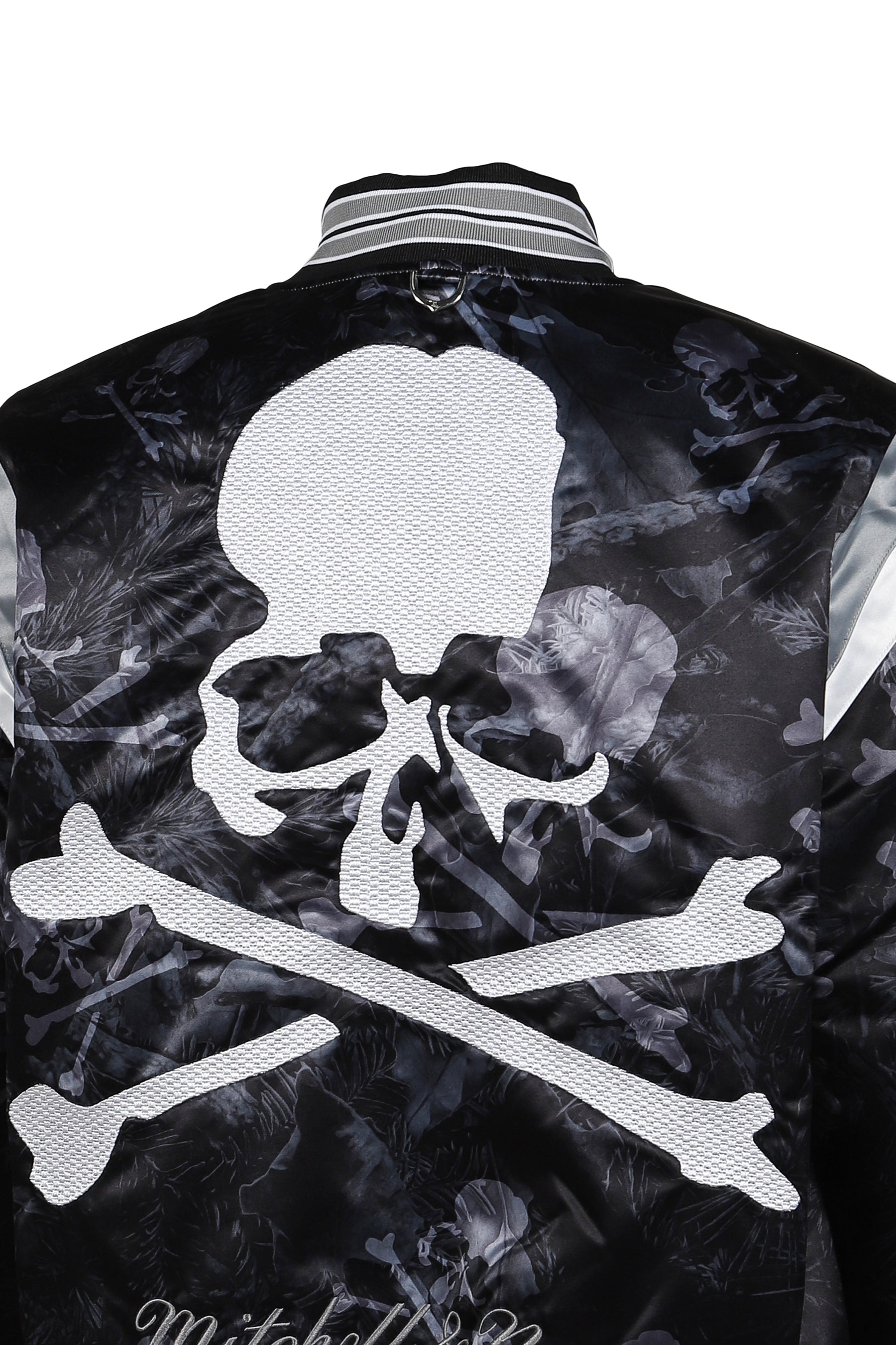 JK16965-CLBBLCK/MSTRMNDXMN PRINT SATIN JKT / BLK