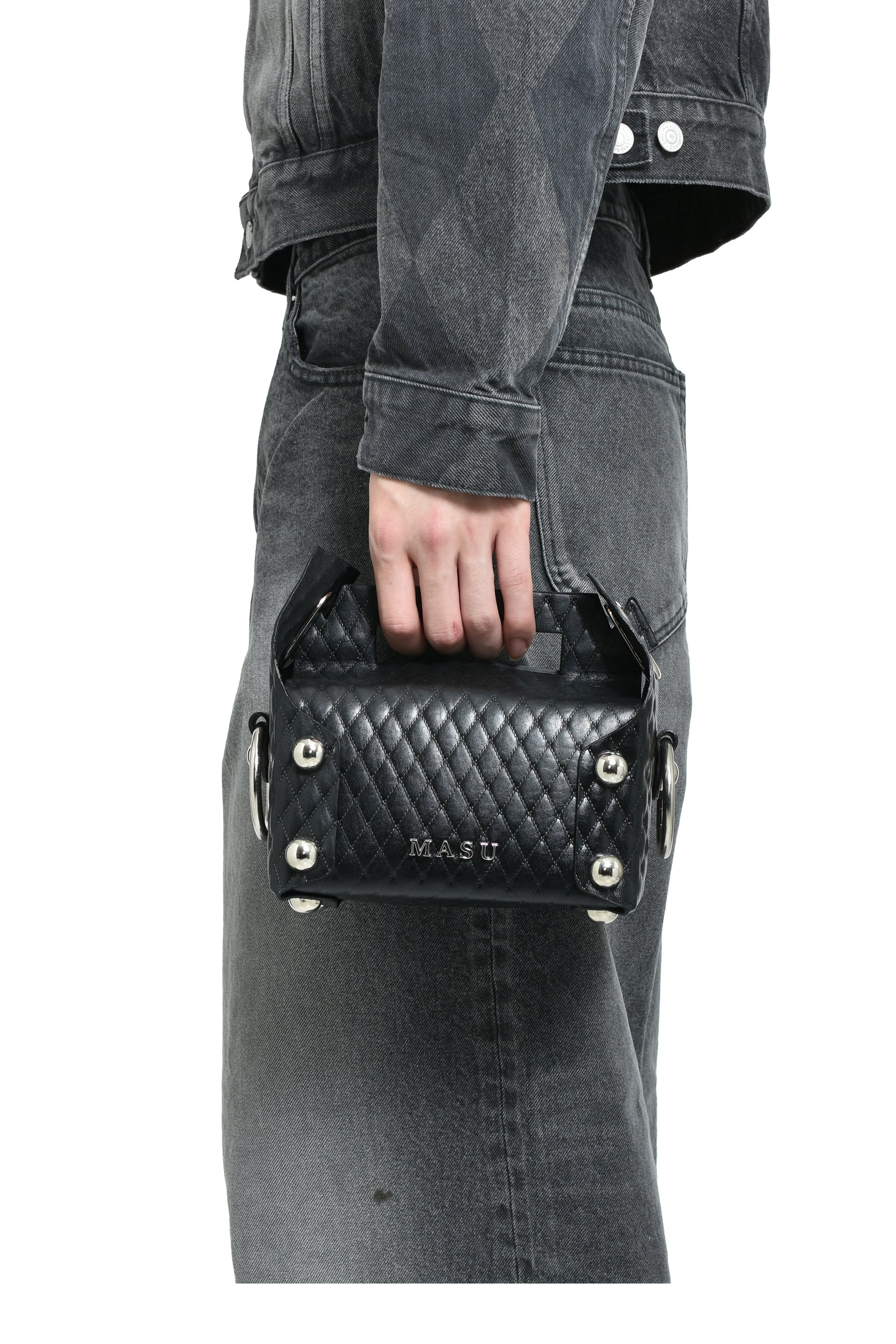 LEATHER CAKE BAG / BLK