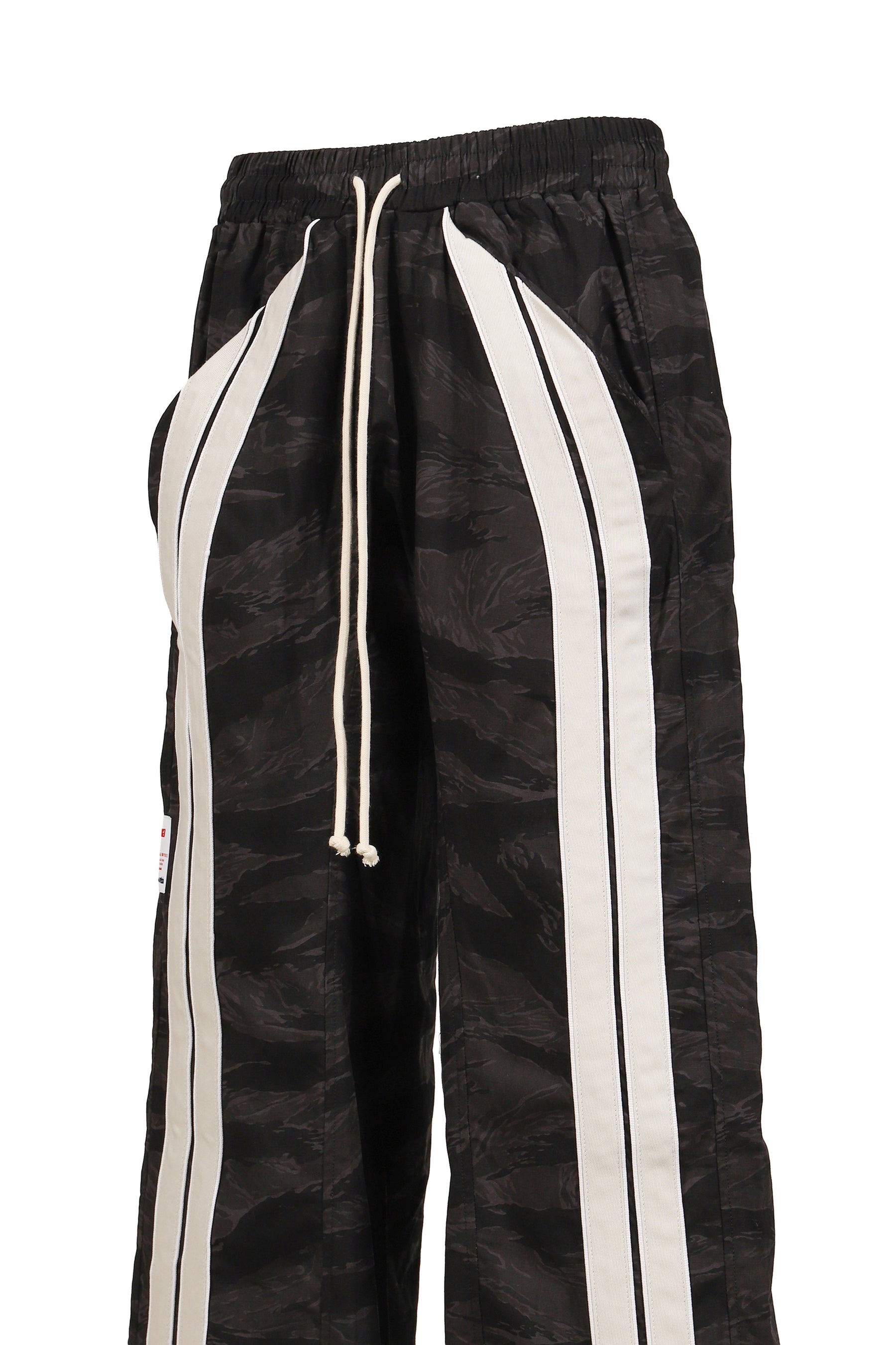 TRAPPIST PENTA PANT / BLK CAMO