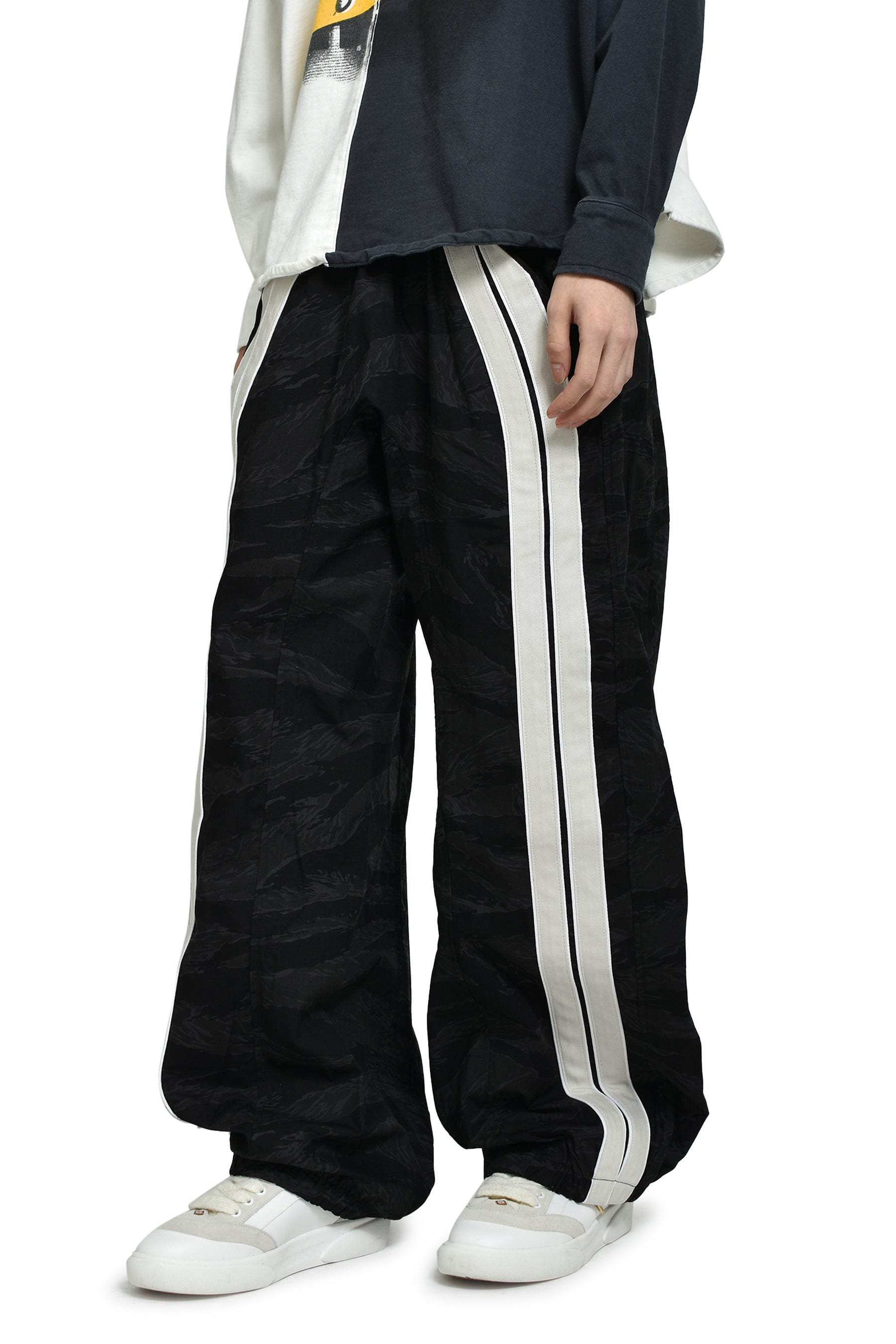 TRAPPIST PENTA PANT / BLK CAMO