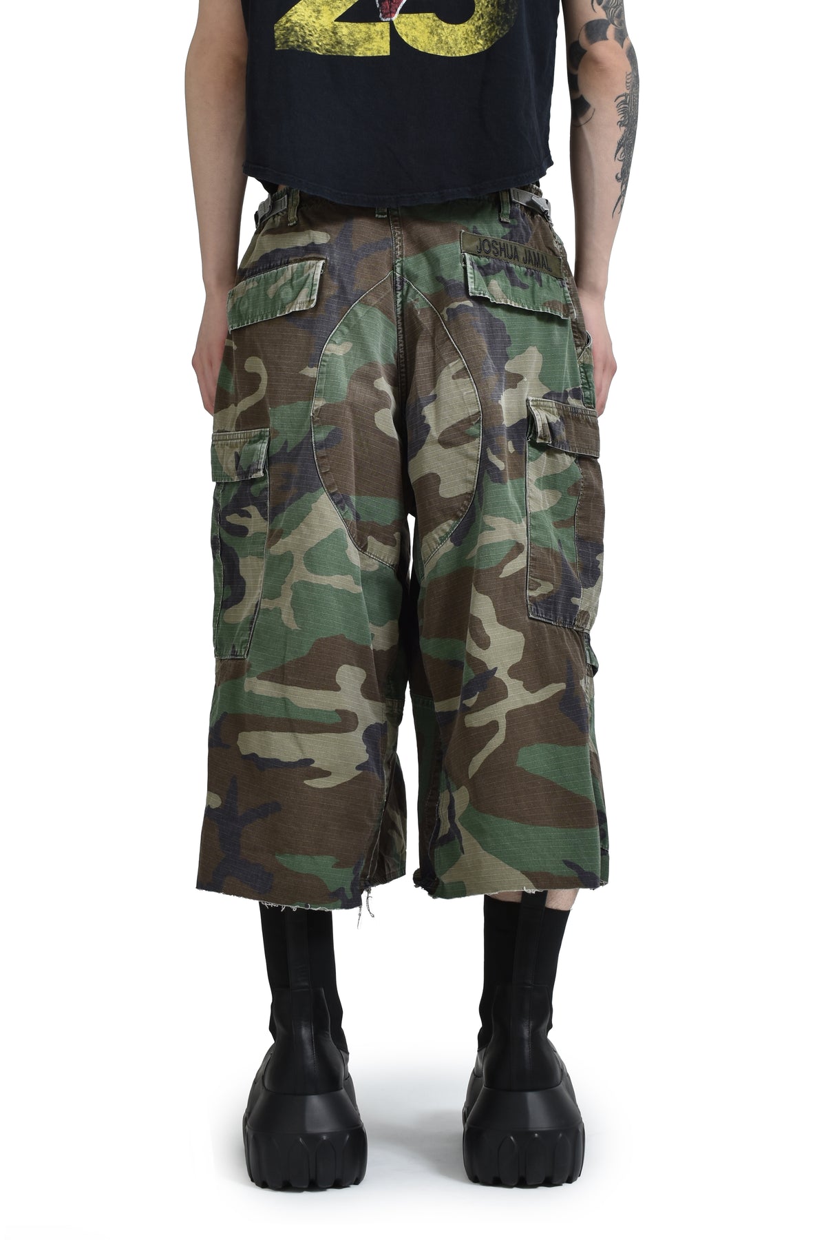 WOODLAND NBHD SHORTS / CAMO