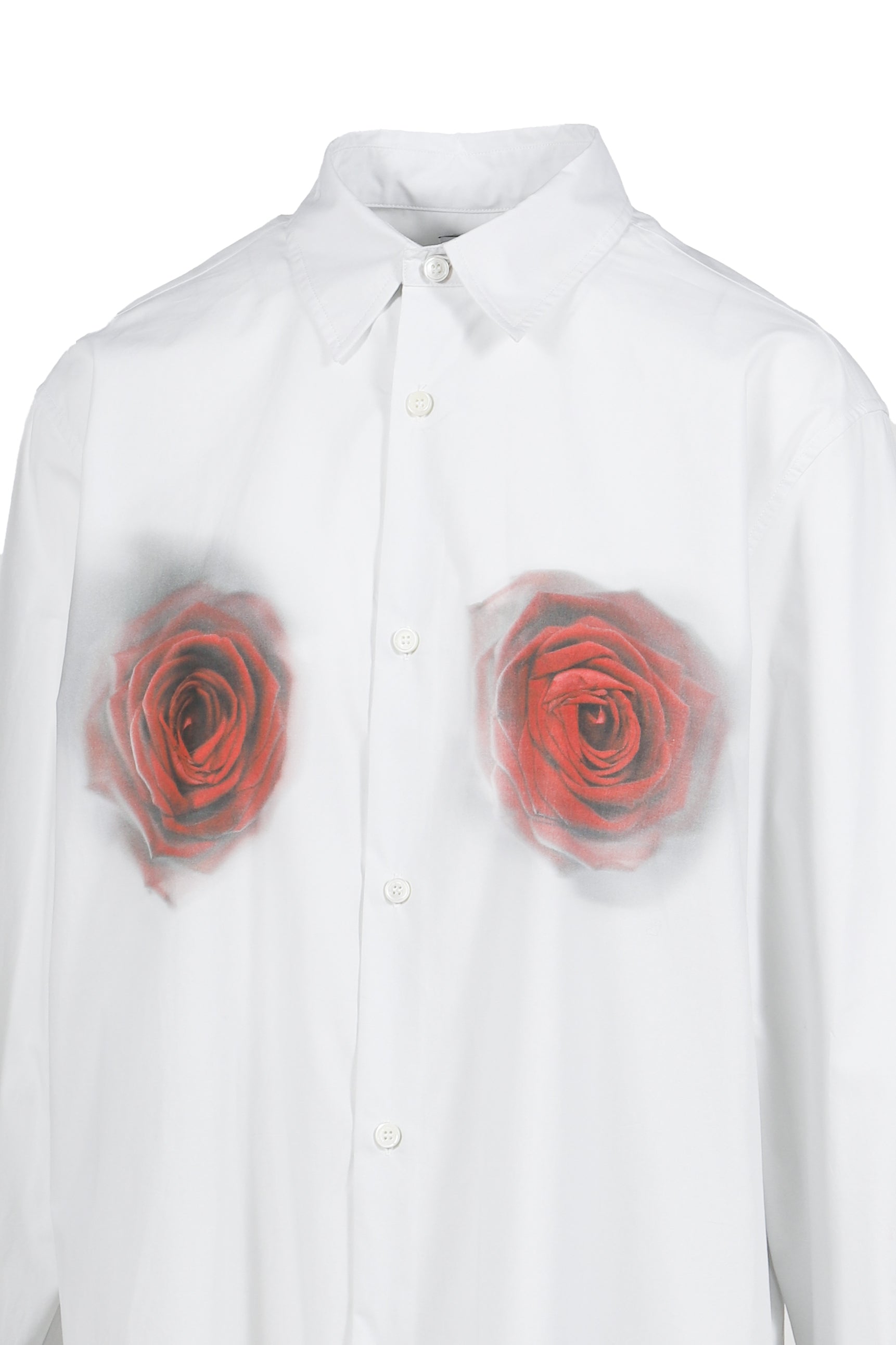 Shirt printed "BLURRY ROSES"