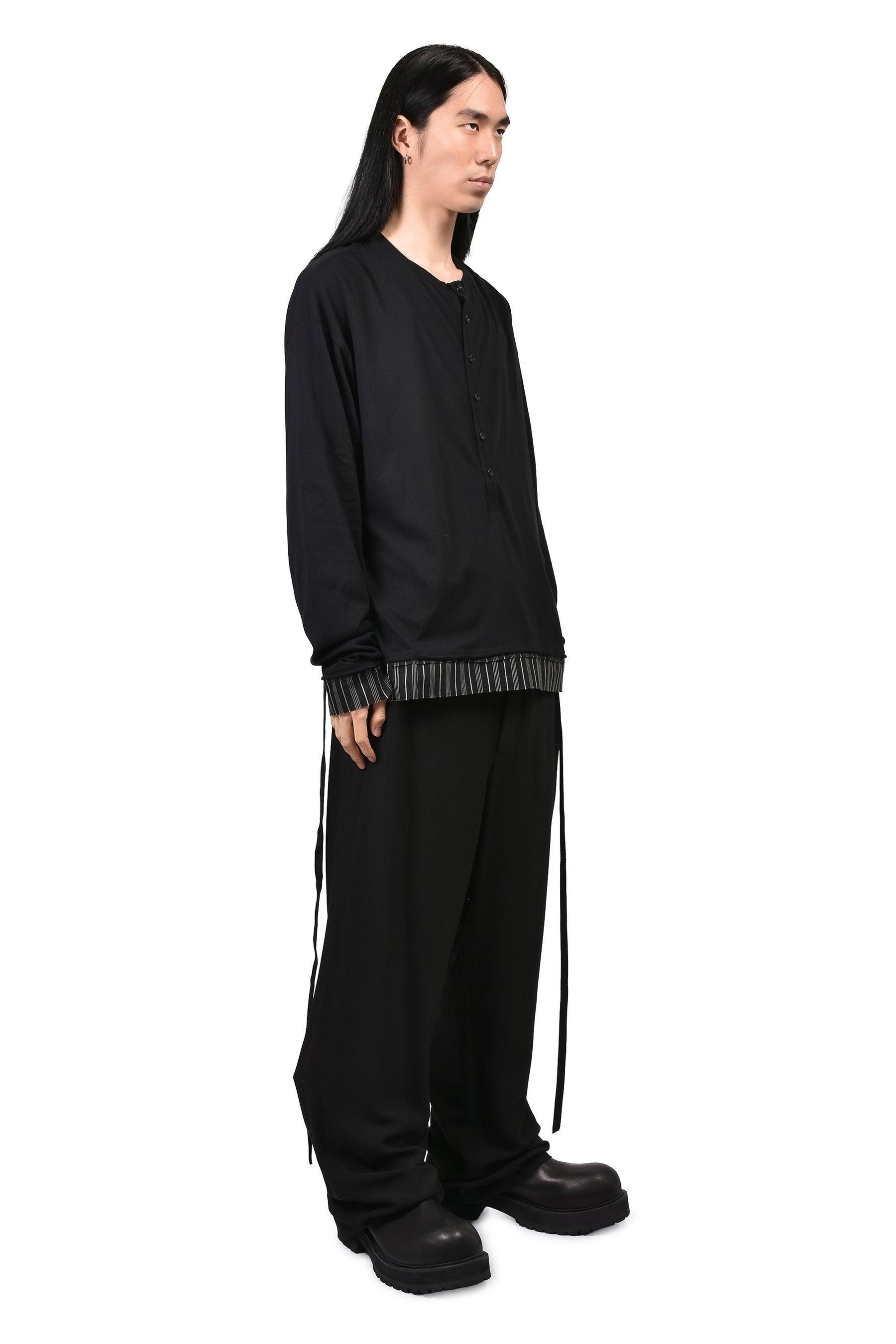 LAS RELAX FIT BOXY SERAFINO W/ CONTRAST EDGE MONOGRAM EMBROIDERY / BLK
