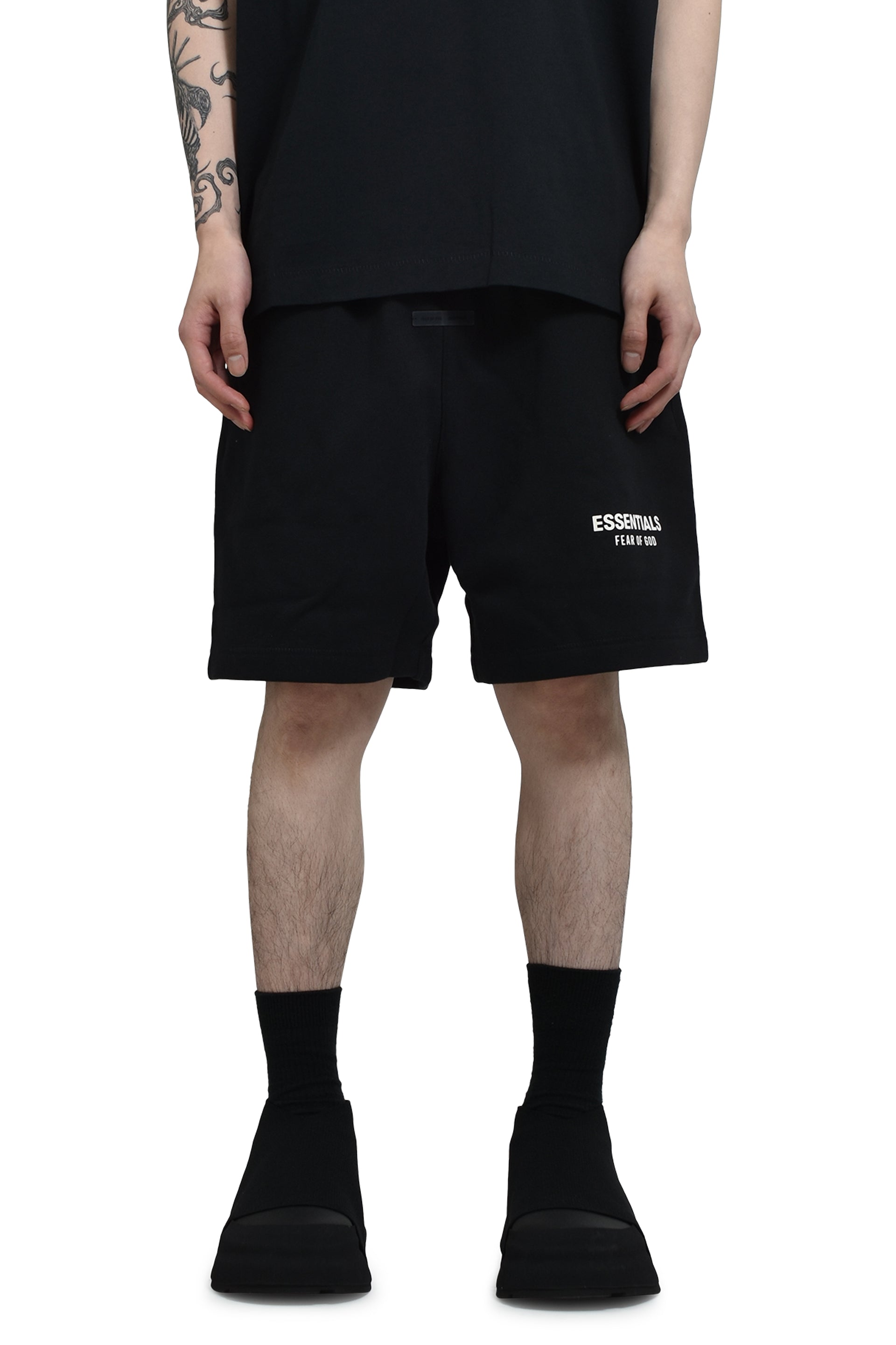 ESSENTIALS SOCCER FLEECE SHORTS / JET BLK