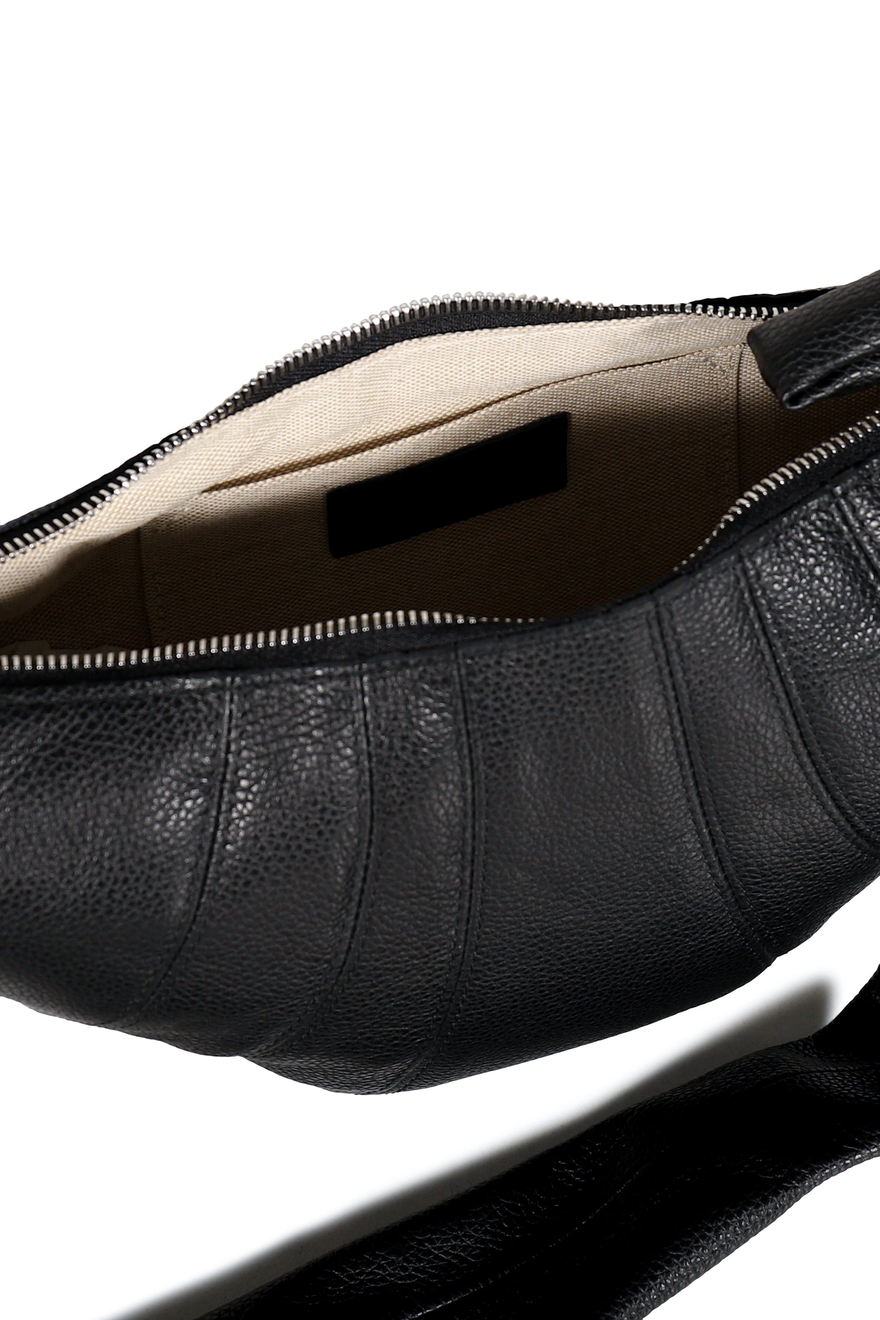SMALL CROISSANT BAG / BLK