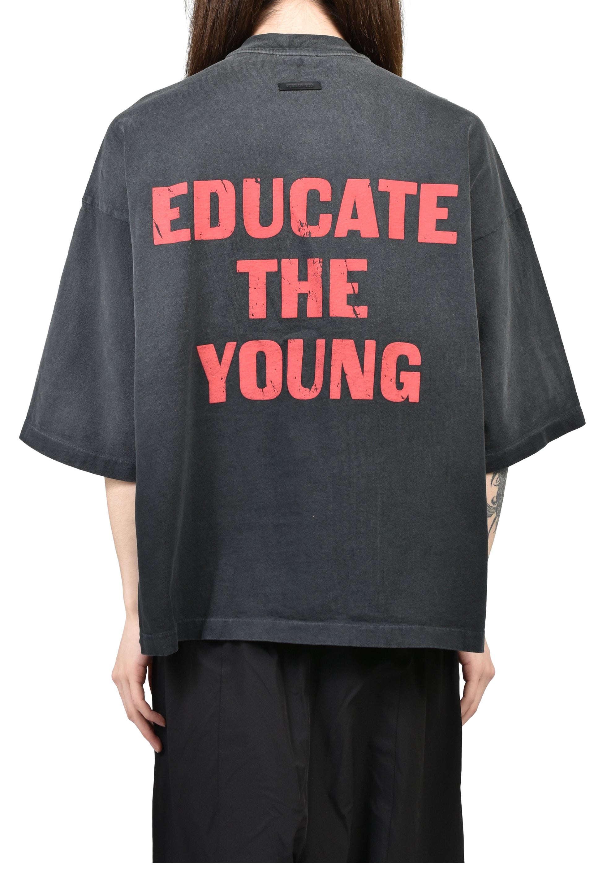 RELAXED "EDUCATE" TEE / BLACK 
