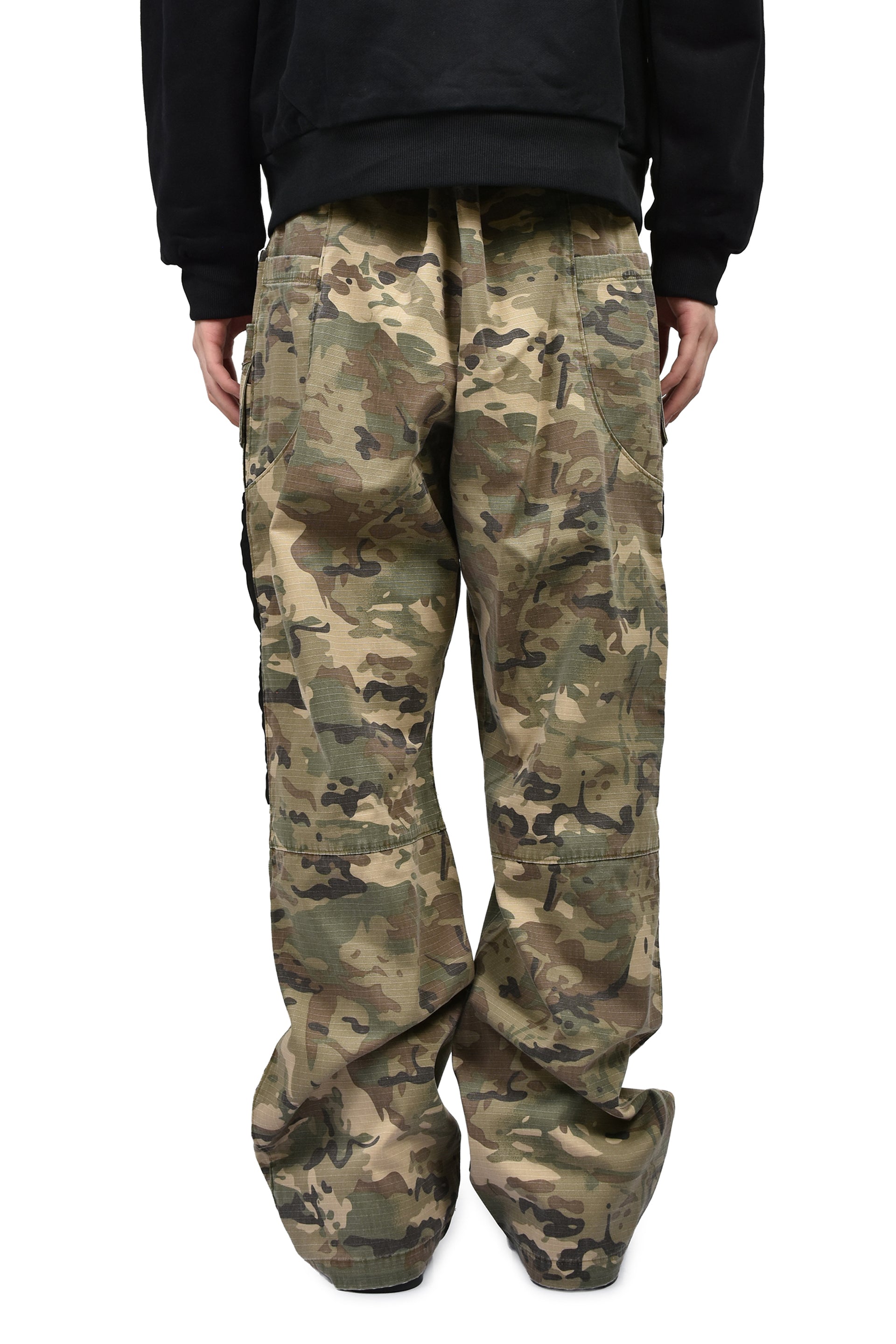 CARGO SWEAT PANT / CAMO