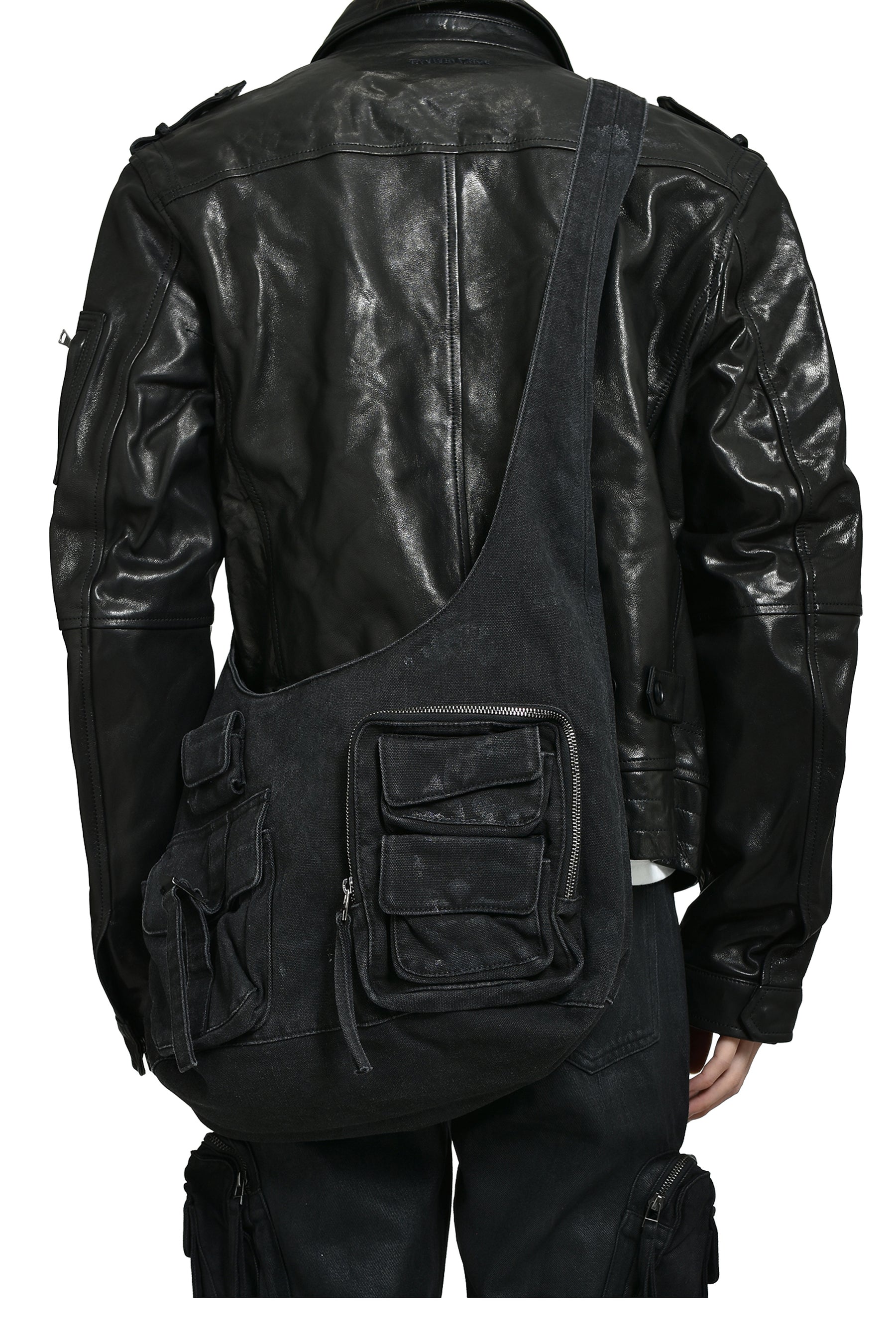 CARGO SHOULDER BAG / FADED BLACK
