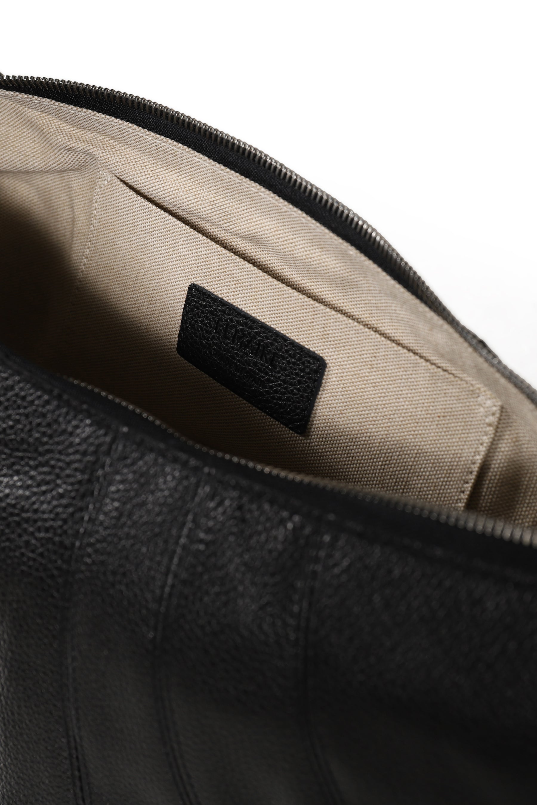 MEDIUM CROISSANT BAG / BLK