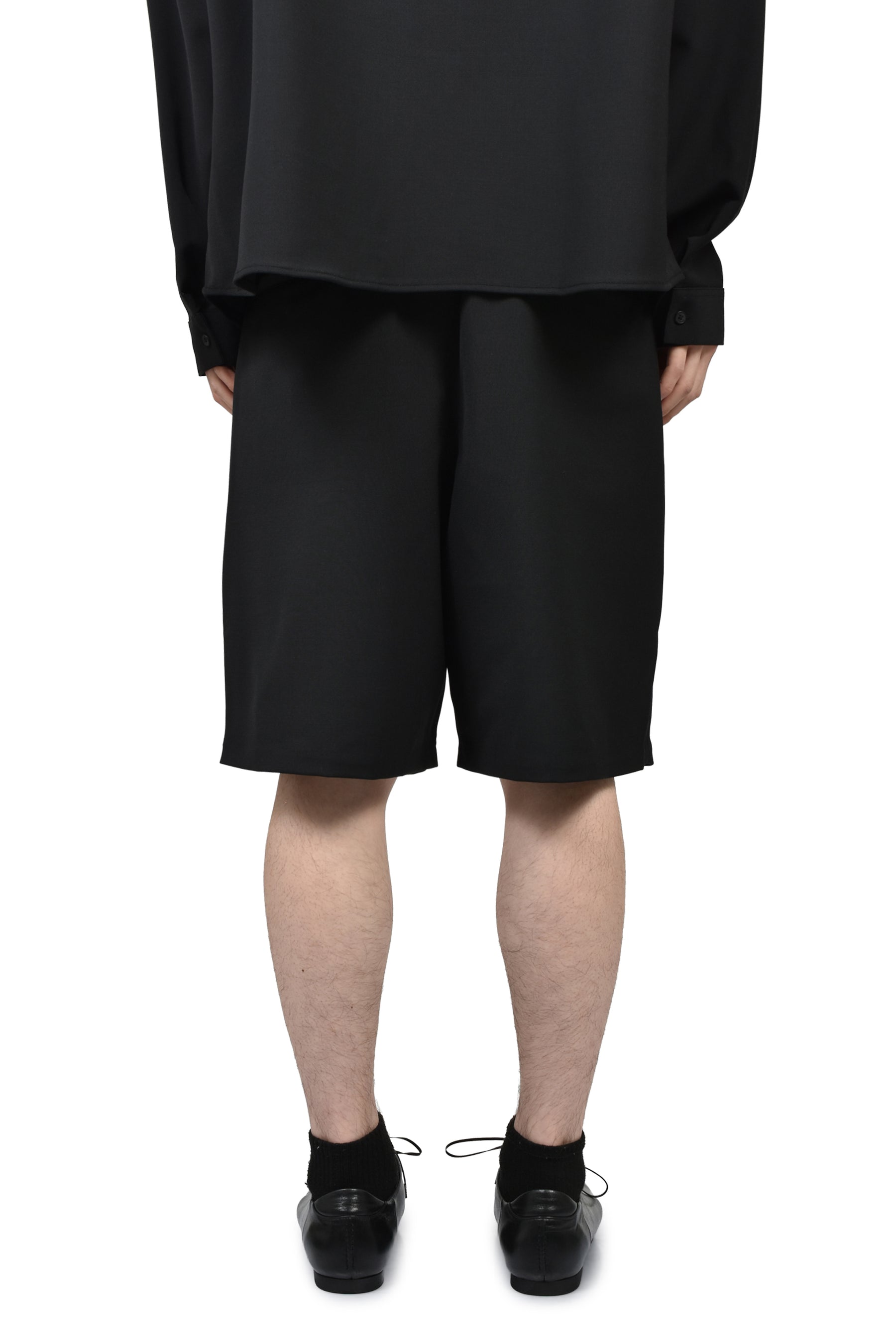 TAILORED SHORTS / BLK