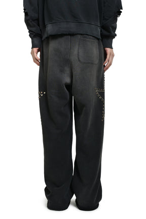 STAR STUDDED SWEATPANT / BLK