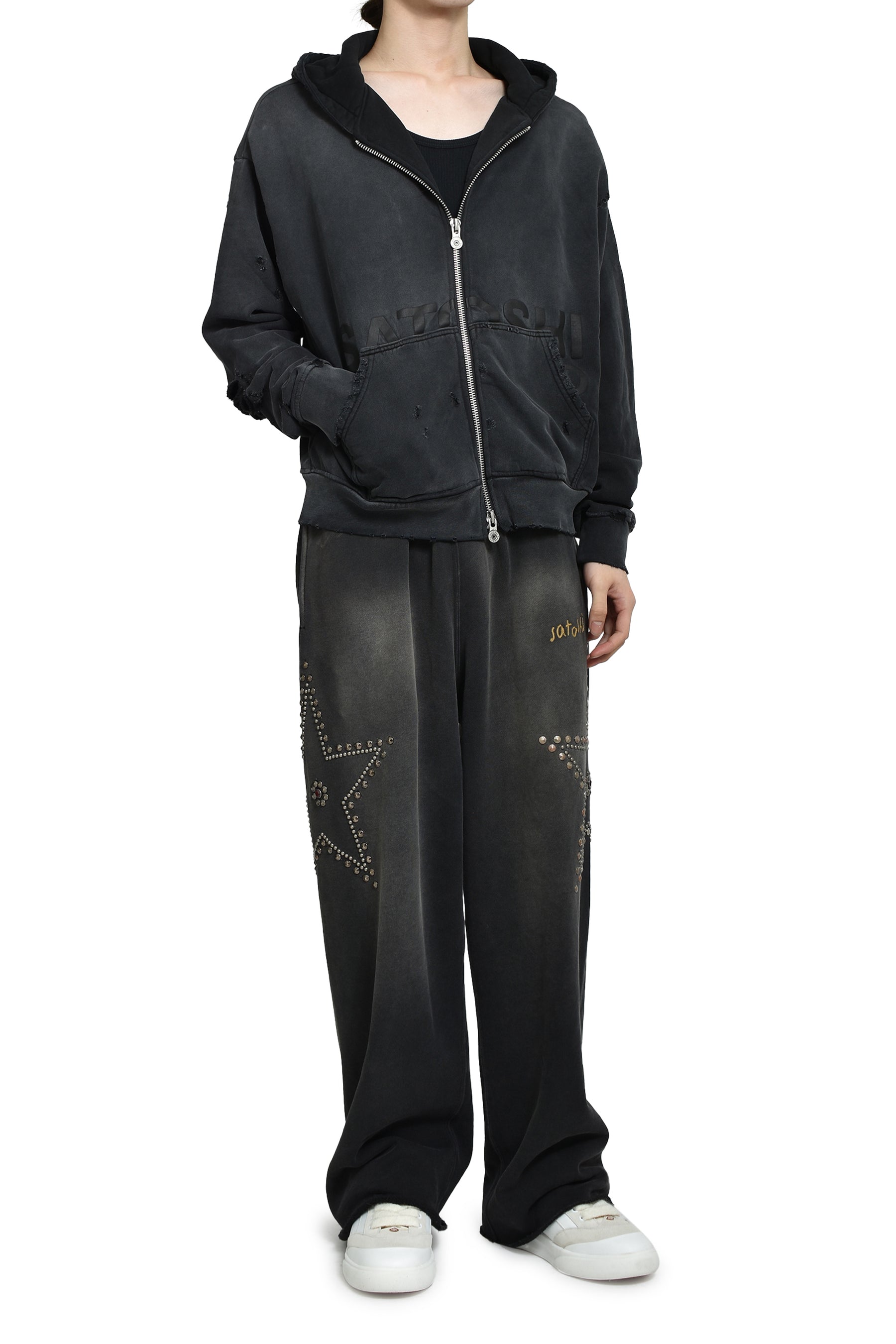 STAR STUDDED SWEATPANT / BLK