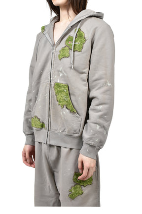 MOSS-GROWN EMBROIDERY HOODIE / GRY