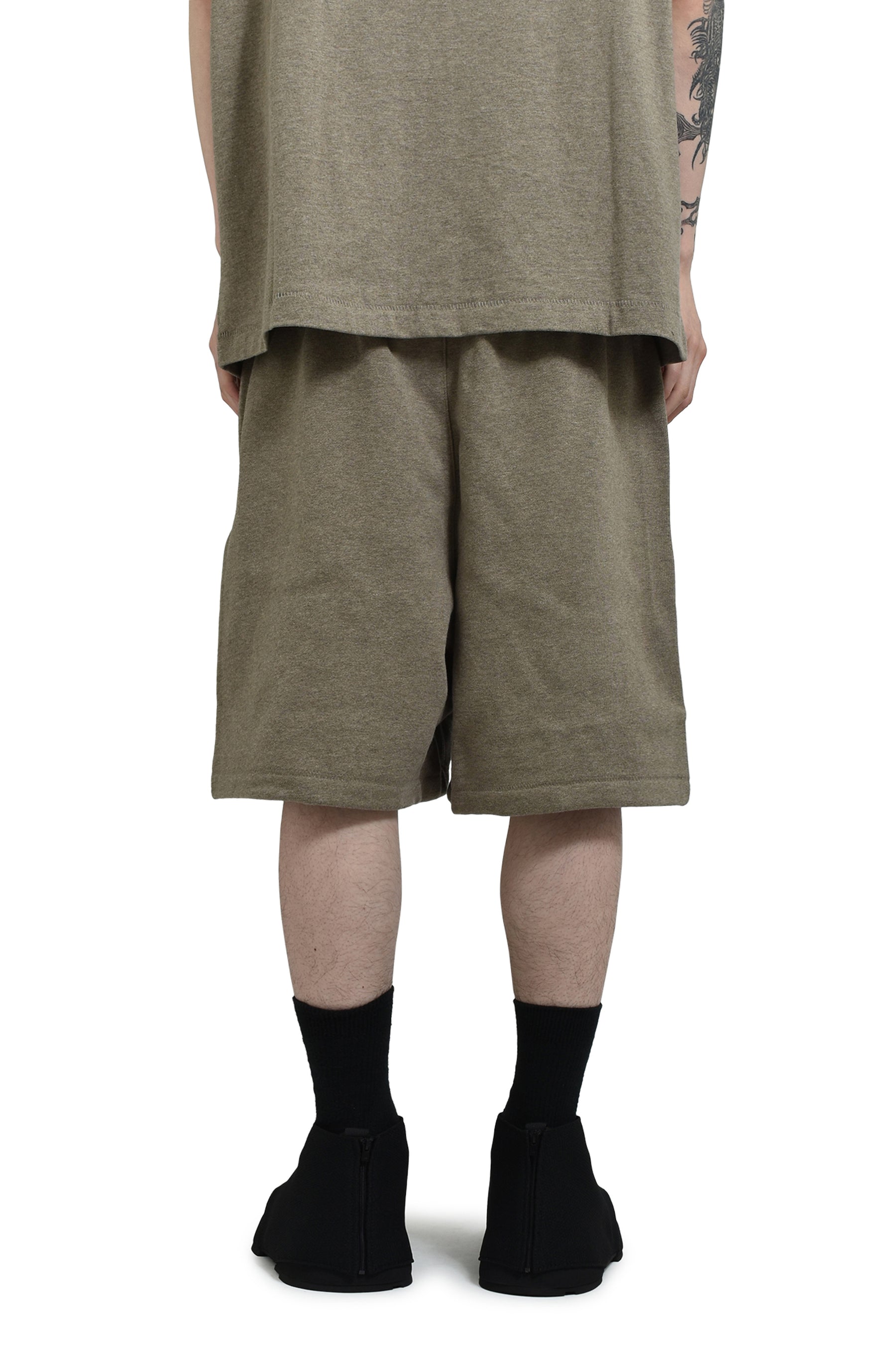 ESSENTIALS SOCCER FLEECE SHORTS / HOMESTEAD HEATHER