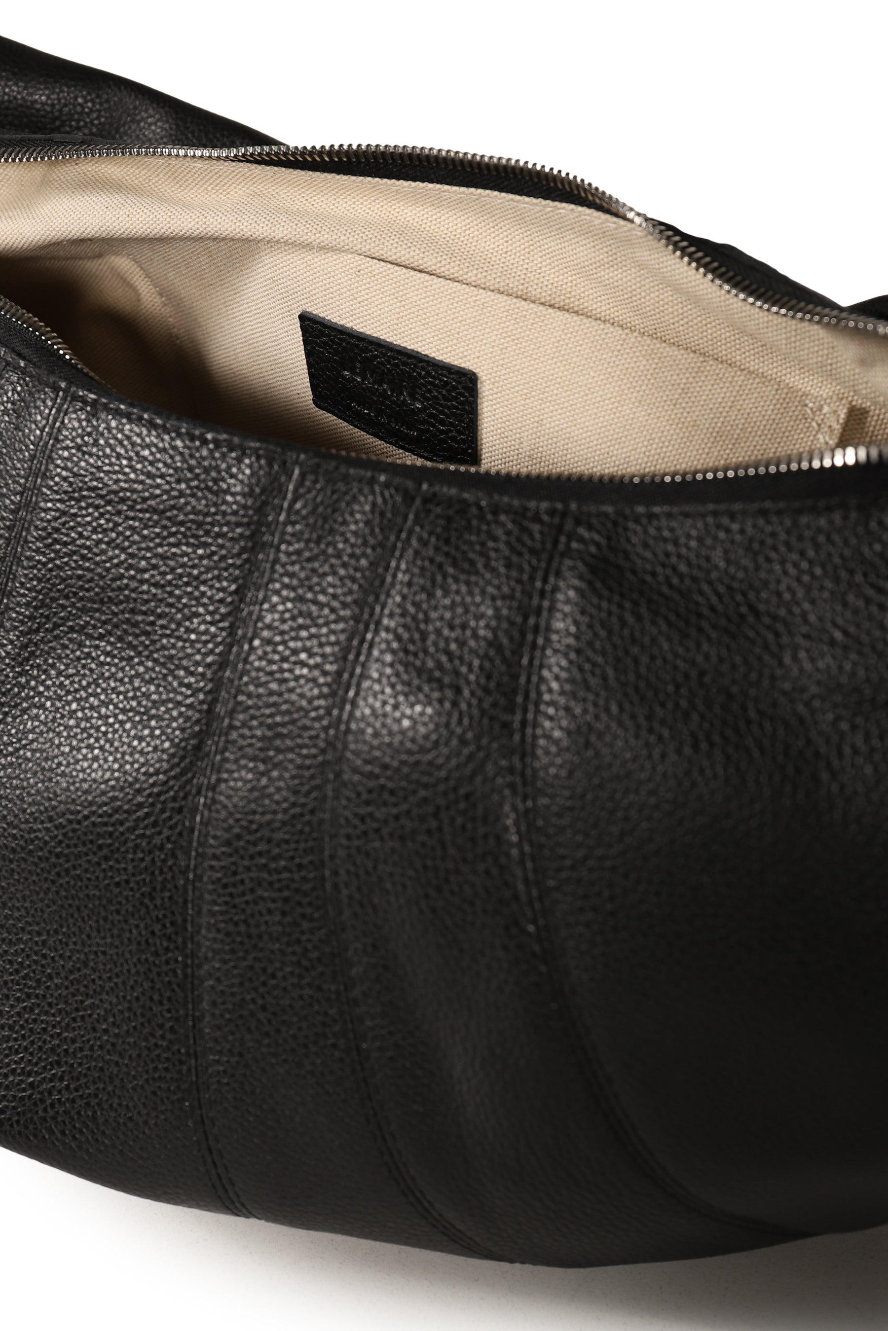 LARGE CROISSANT BAG / BLK