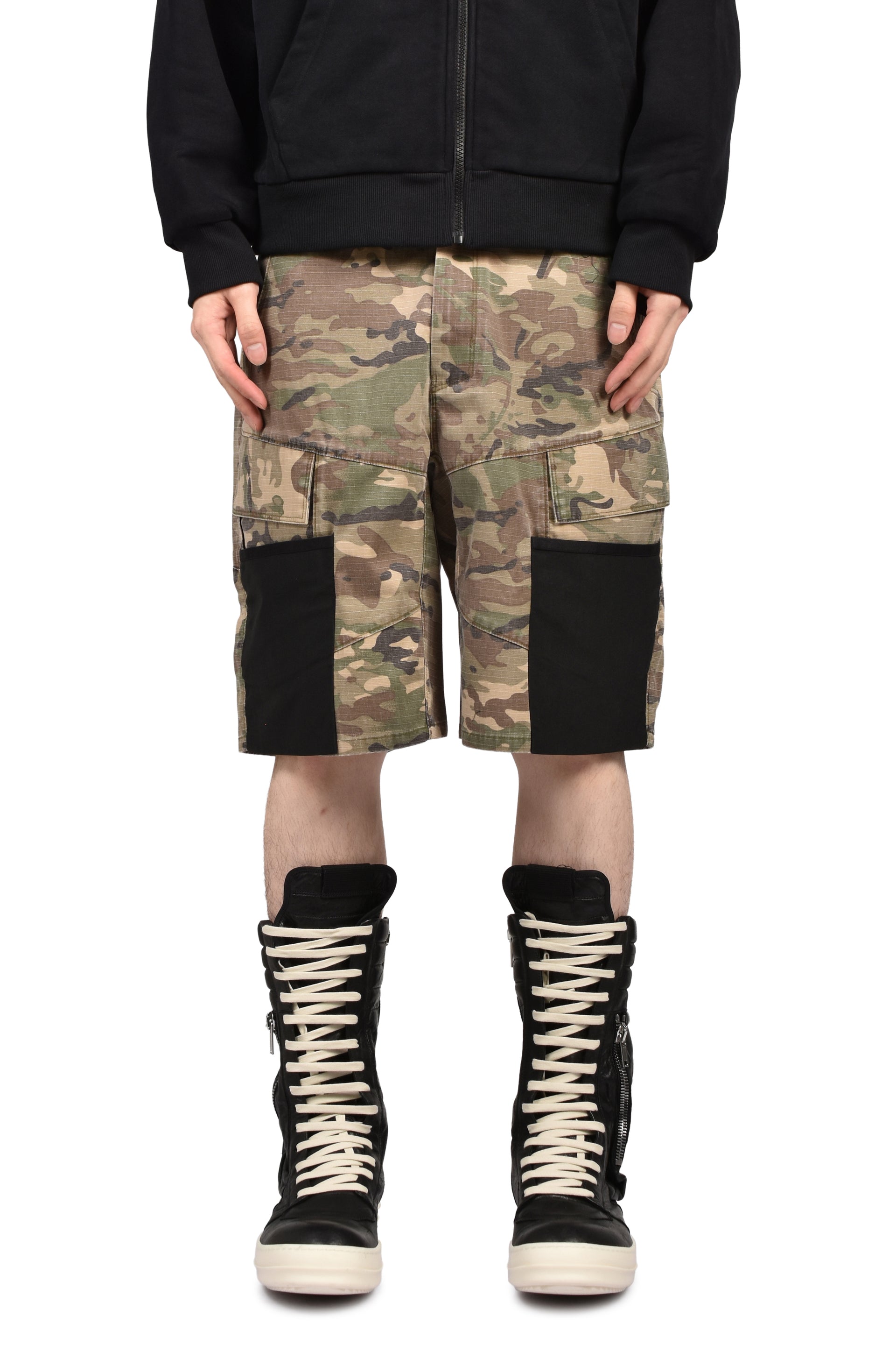 CARGO SHORT / CAMO