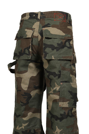 CARPENTER CARGO PANTS / CAMO