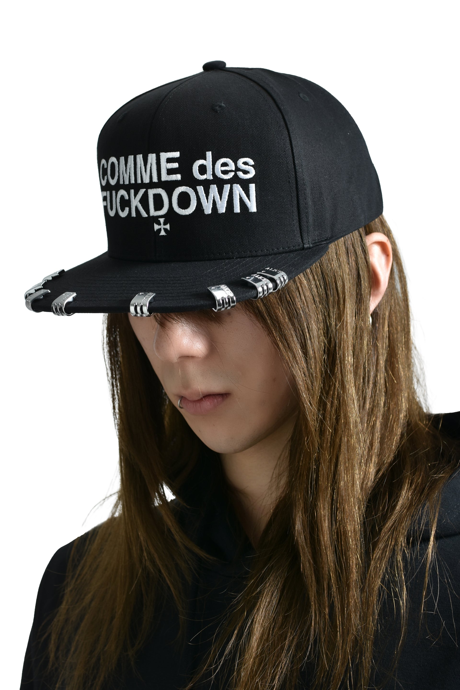 ALICE X SSUR COMME SNAPBACK / BLK