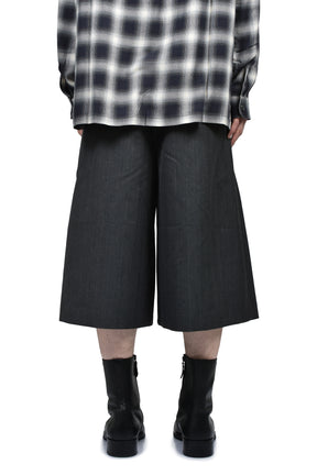 SPLIT SHORTS / GRY PINSTRIPE