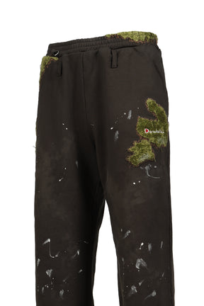 MOSS-GROWN EMBROIDERY SWEAT PANTS / BRW